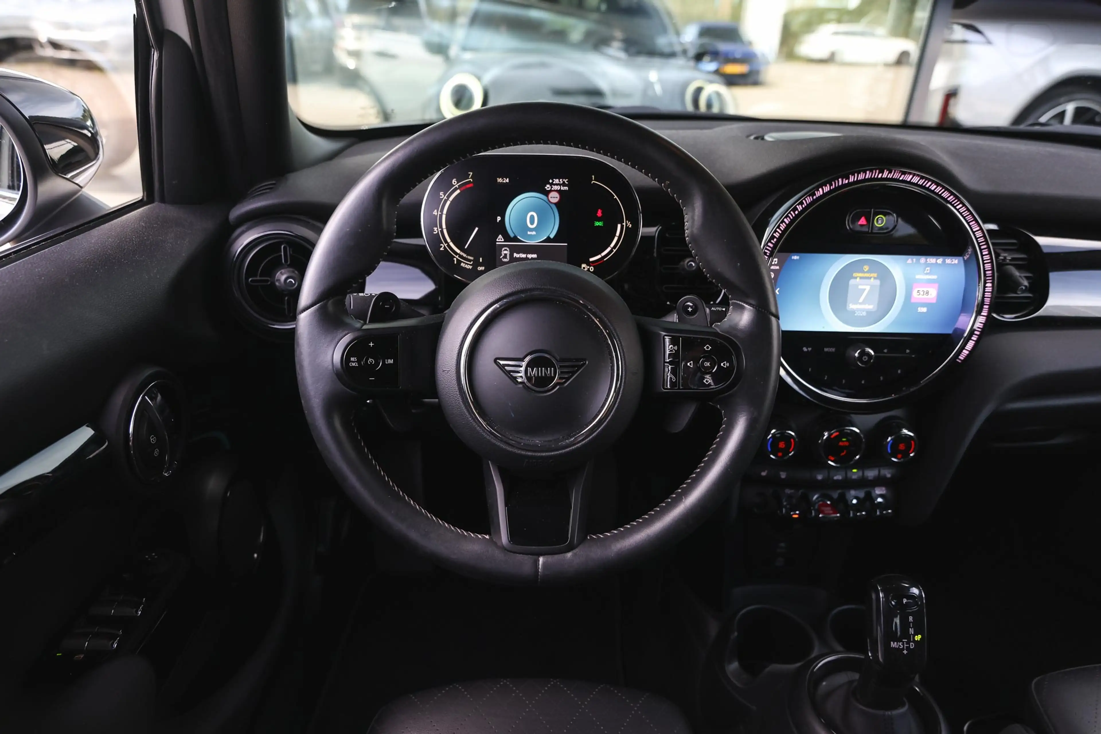 MINI Cooper S Hatchback Classic Automaat / Sportstoelen / Comfor — photo 3