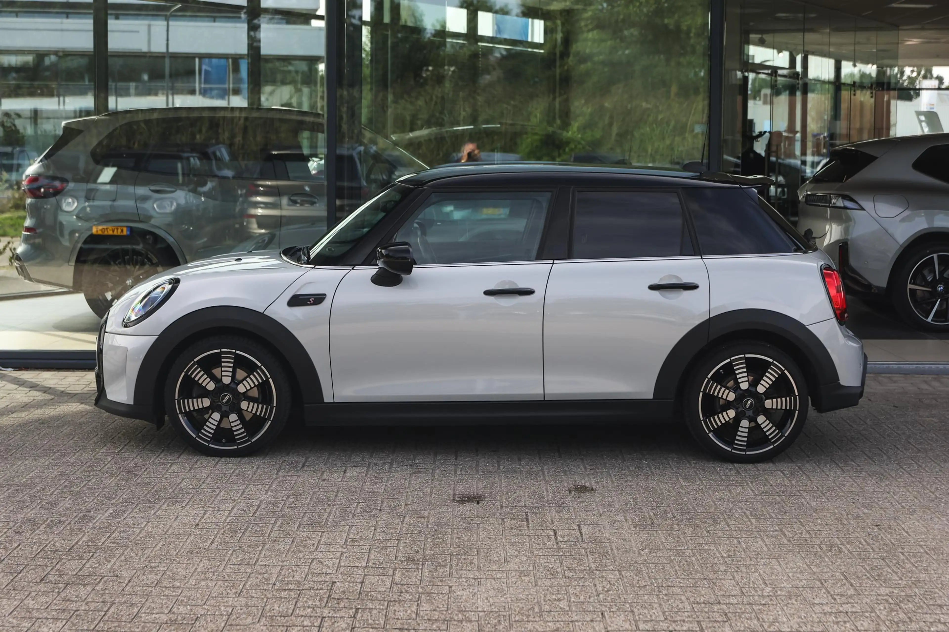 MINI Cooper S Hatchback Classic Automaat / Sportstoelen / Comfor — photo 7