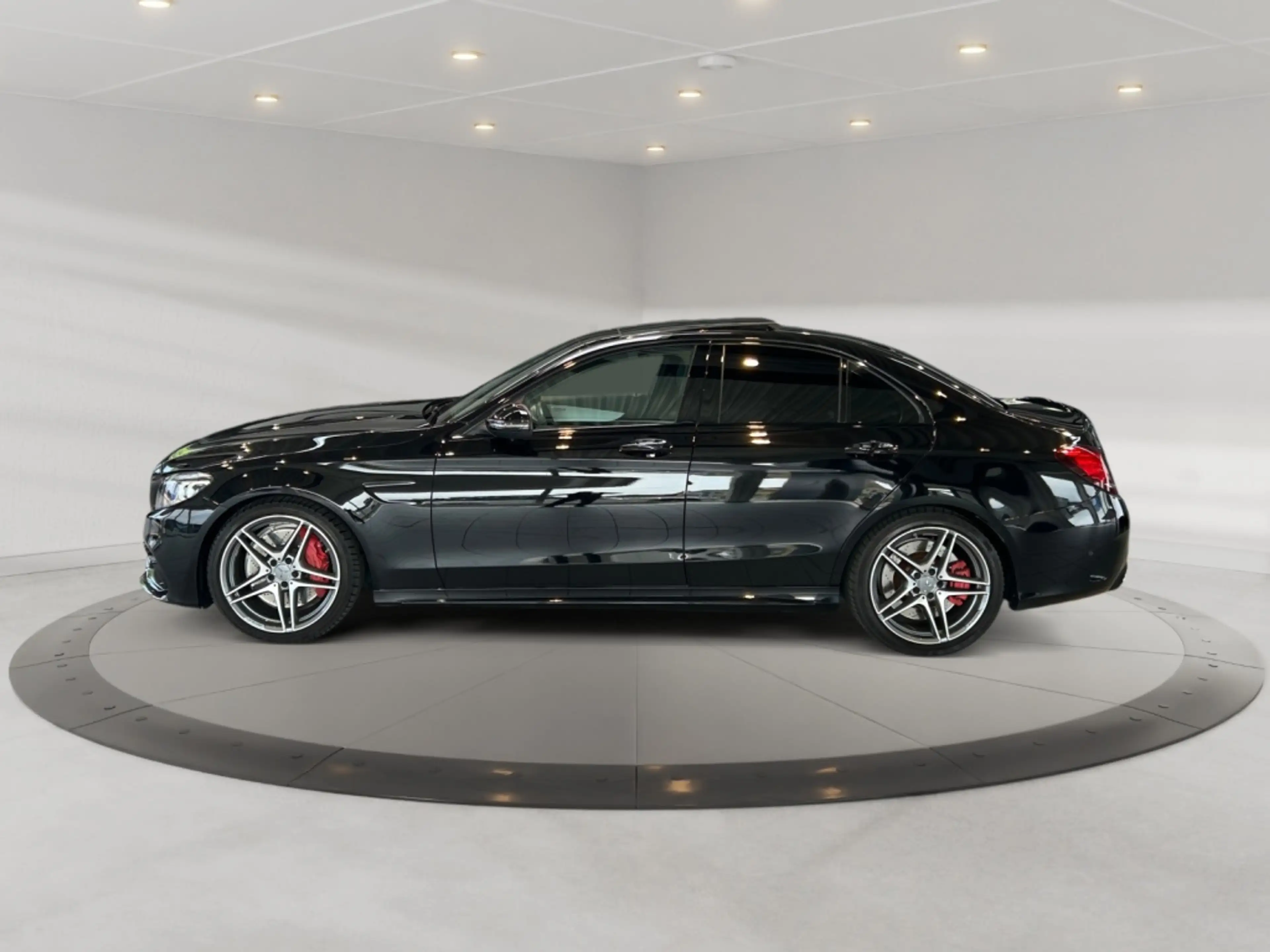 Mercedes-Benz C 63 AMG AMG +Comand+Burm+Carbon+Pano+Perf-AGA — photo 6