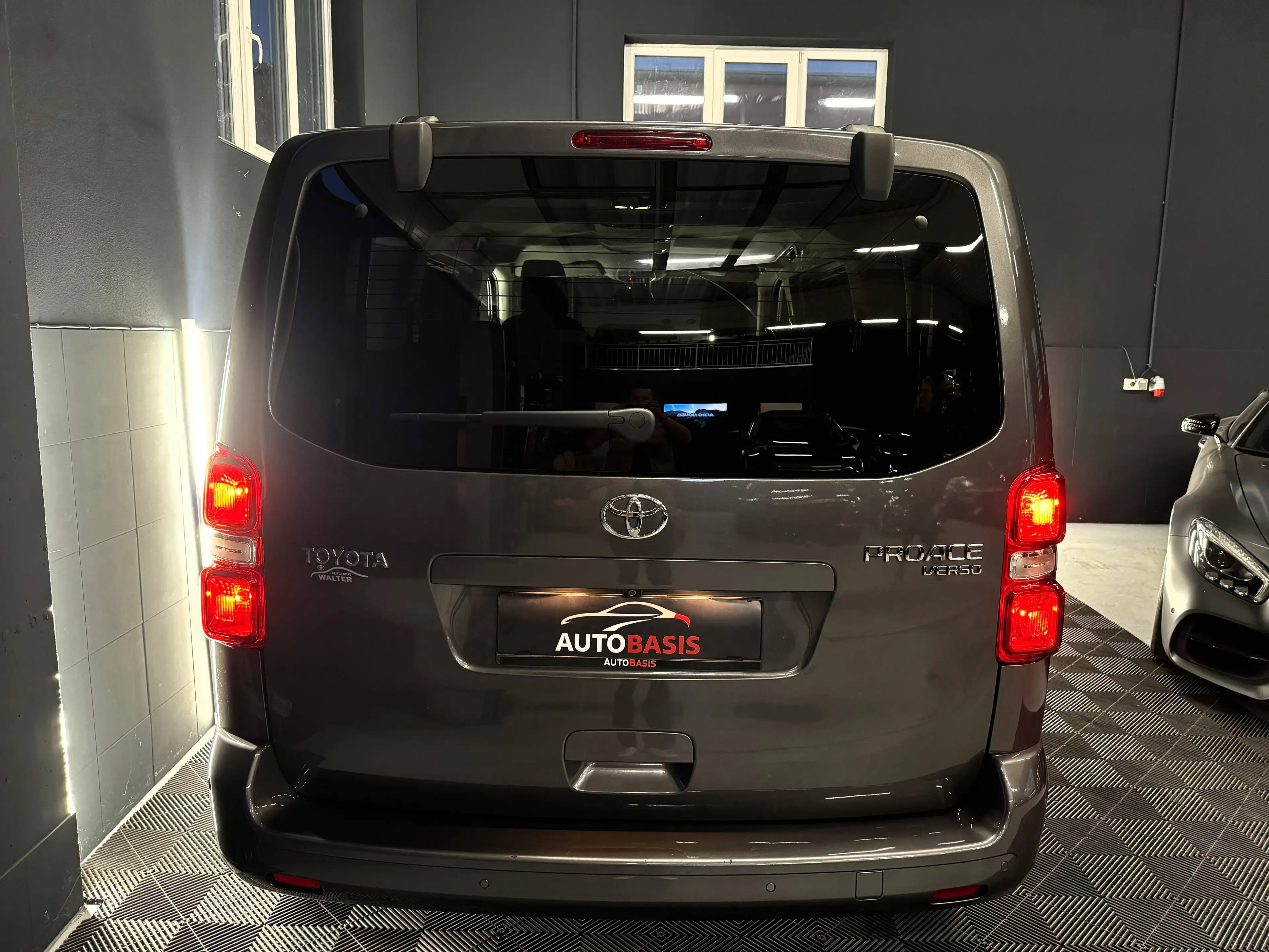 Toyota Proace Proace Verso 2,0 D-4D 150 Family 8-Sitzer/Kamera/PDC/2xSchiebetüre/Keyless — photo 10