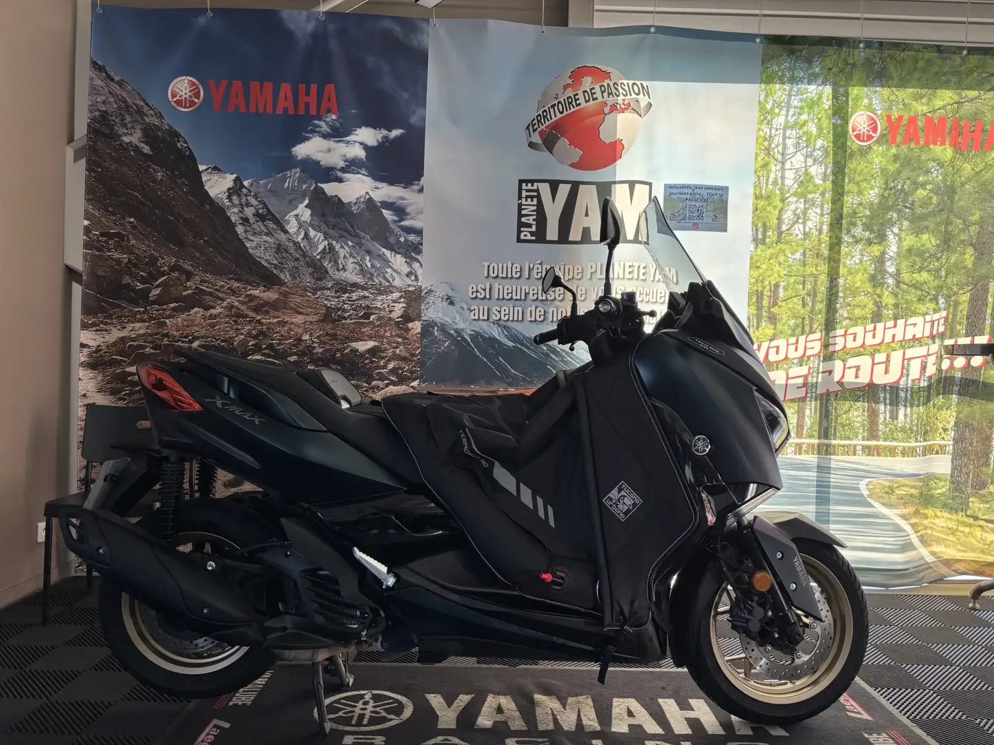 Yamaha X-Max 125 Zelená - 1
