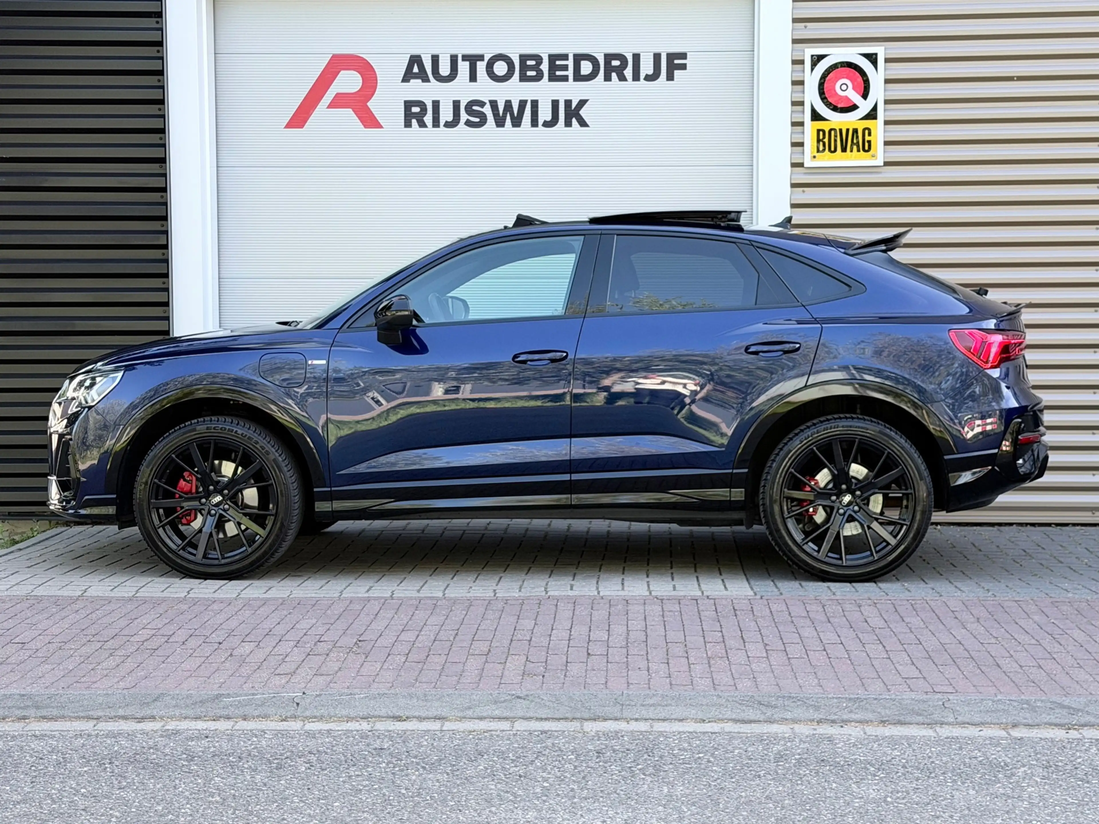 Audi Q3 Sportback 45 TFSI e S Edition Pano/360/Keyless/Son — photo 2