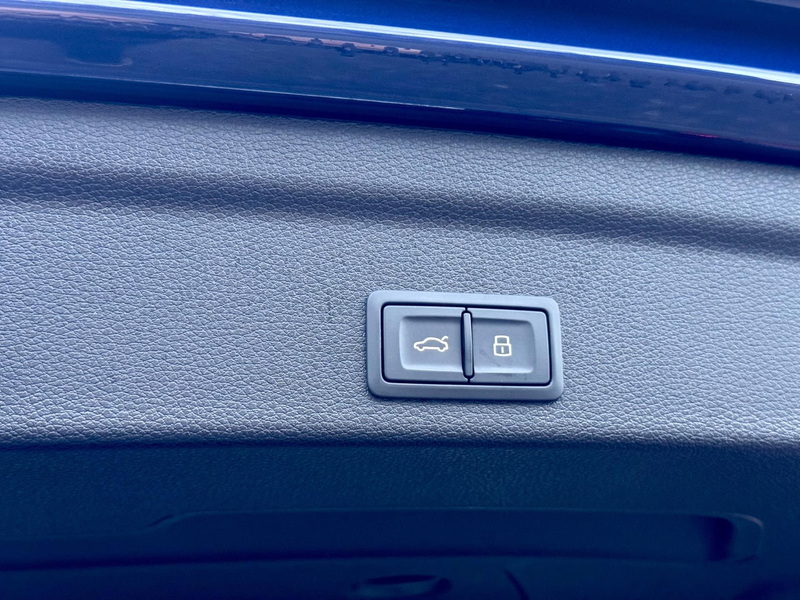 Audi Q3 Sportback 45 TFSI e S Edition Pano/360/Keyless/Son — photo 11
