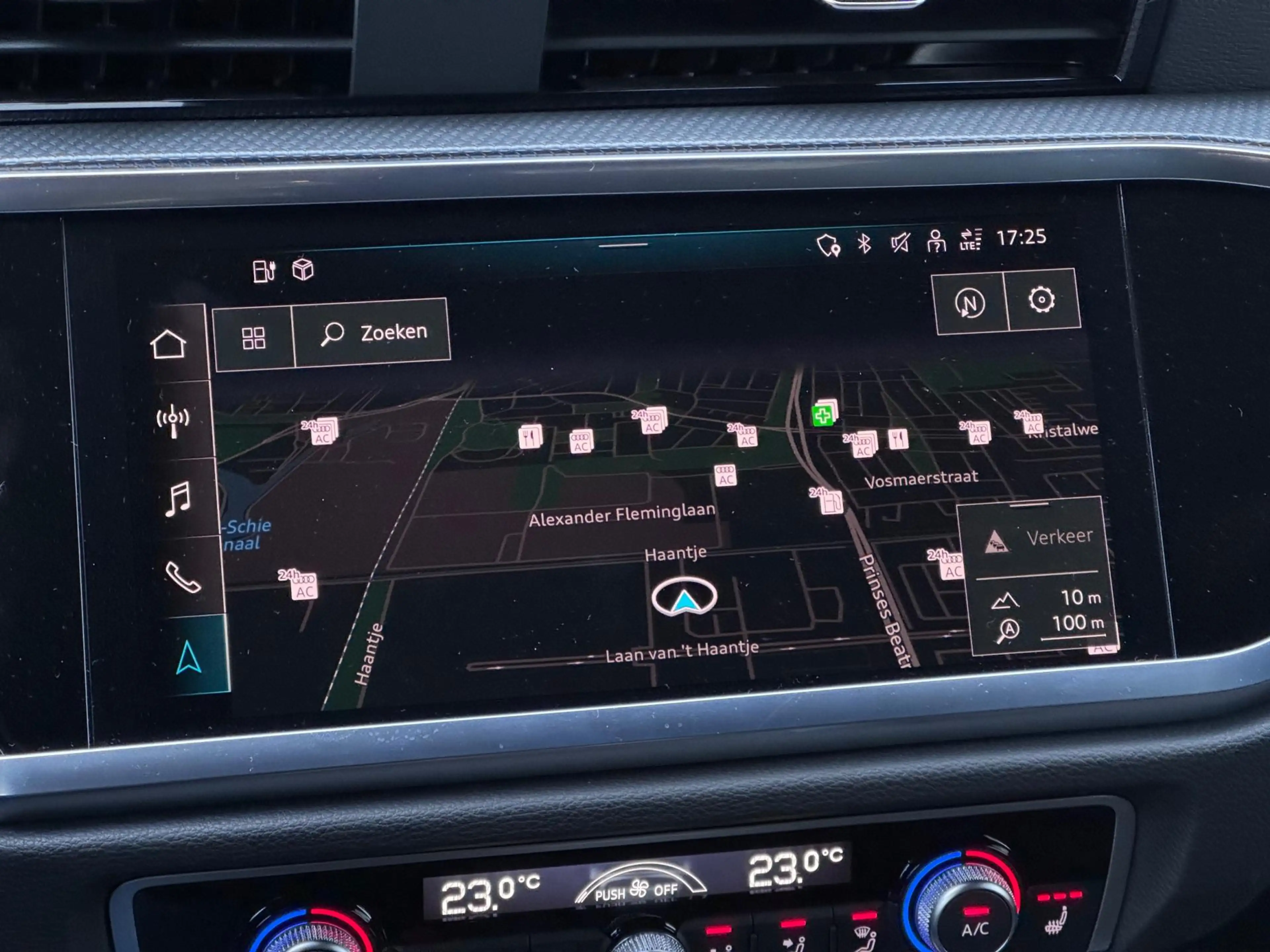 Audi Q3 Sportback 45 TFSI e S Edition Pano/360/Keyless/Son — photo 27