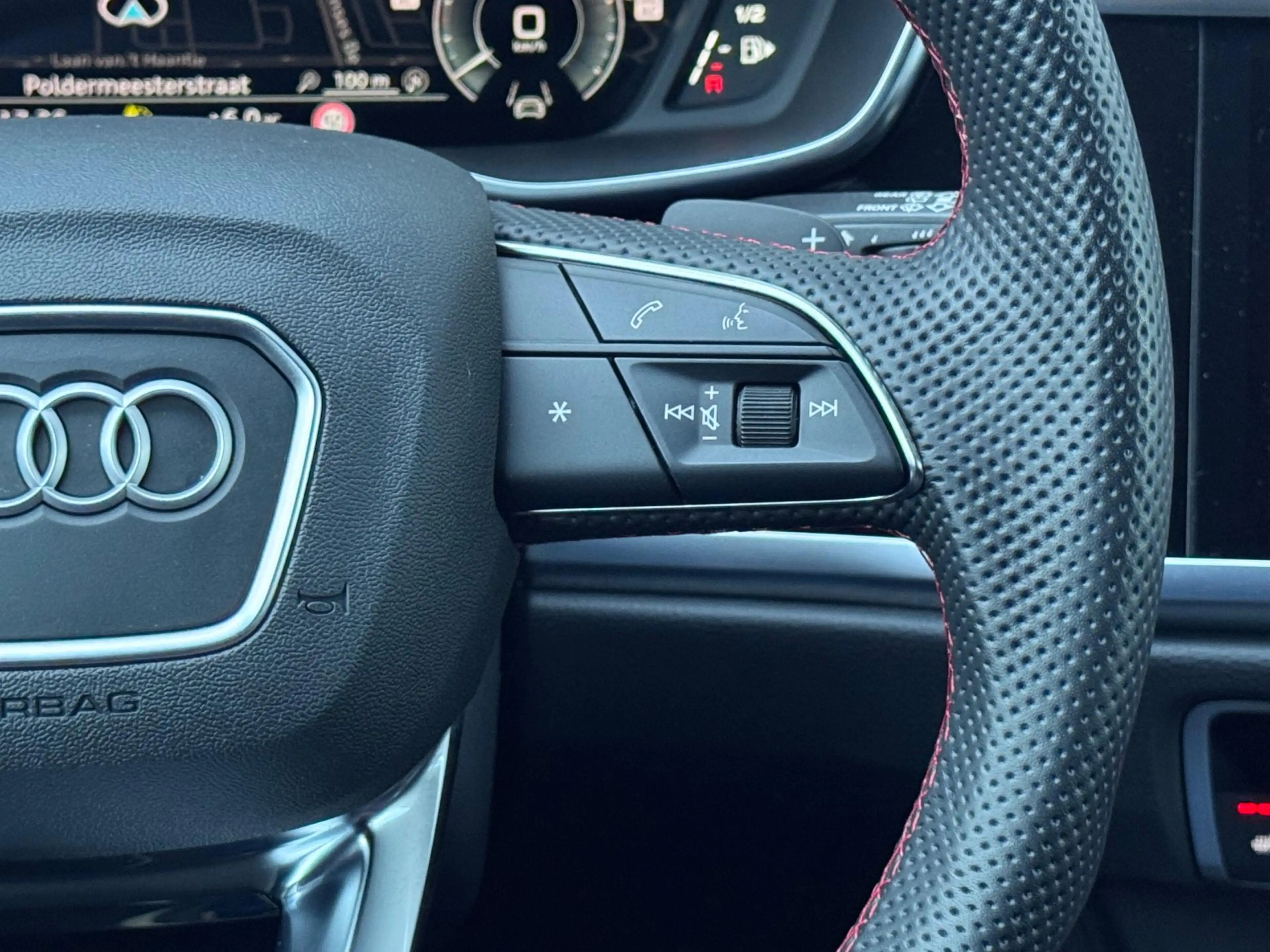 Audi Q3 Sportback 45 TFSI e S Edition Pano/360/Keyless/Son — photo 21