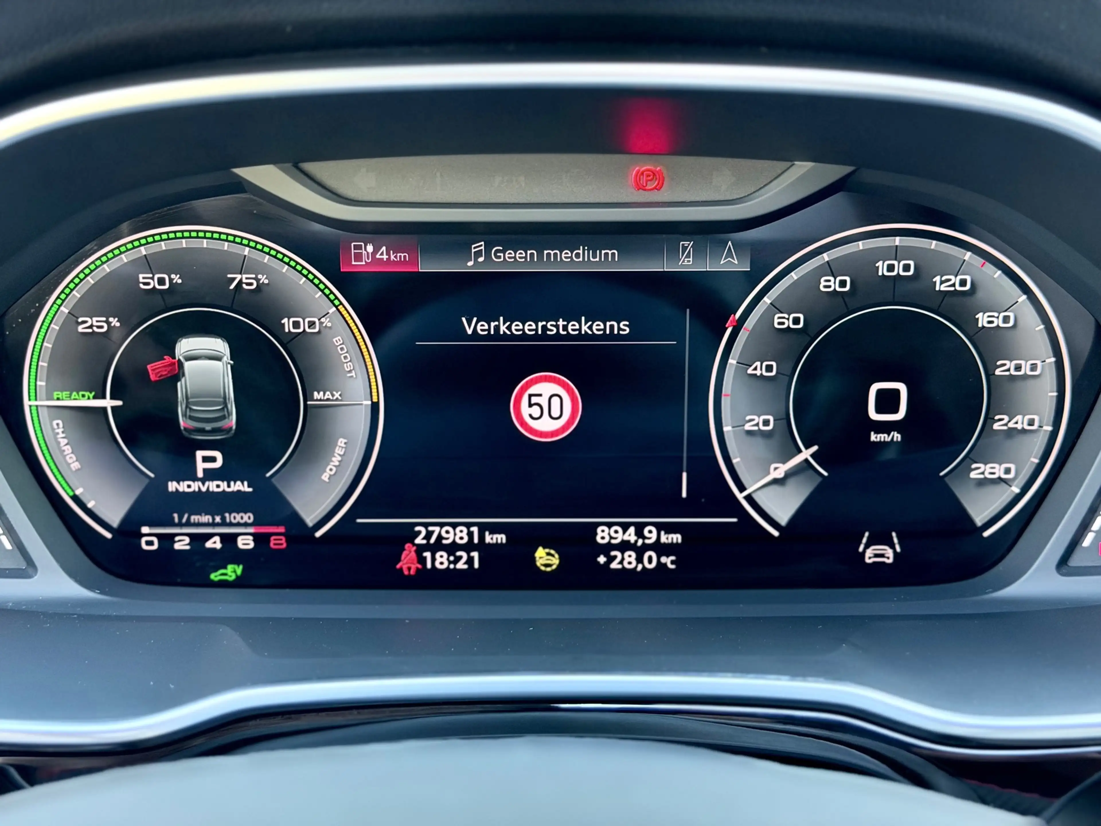 Audi Q3 Sportback 45 TFSI e S Edition Pano/360/Keyless/Son — photo 32