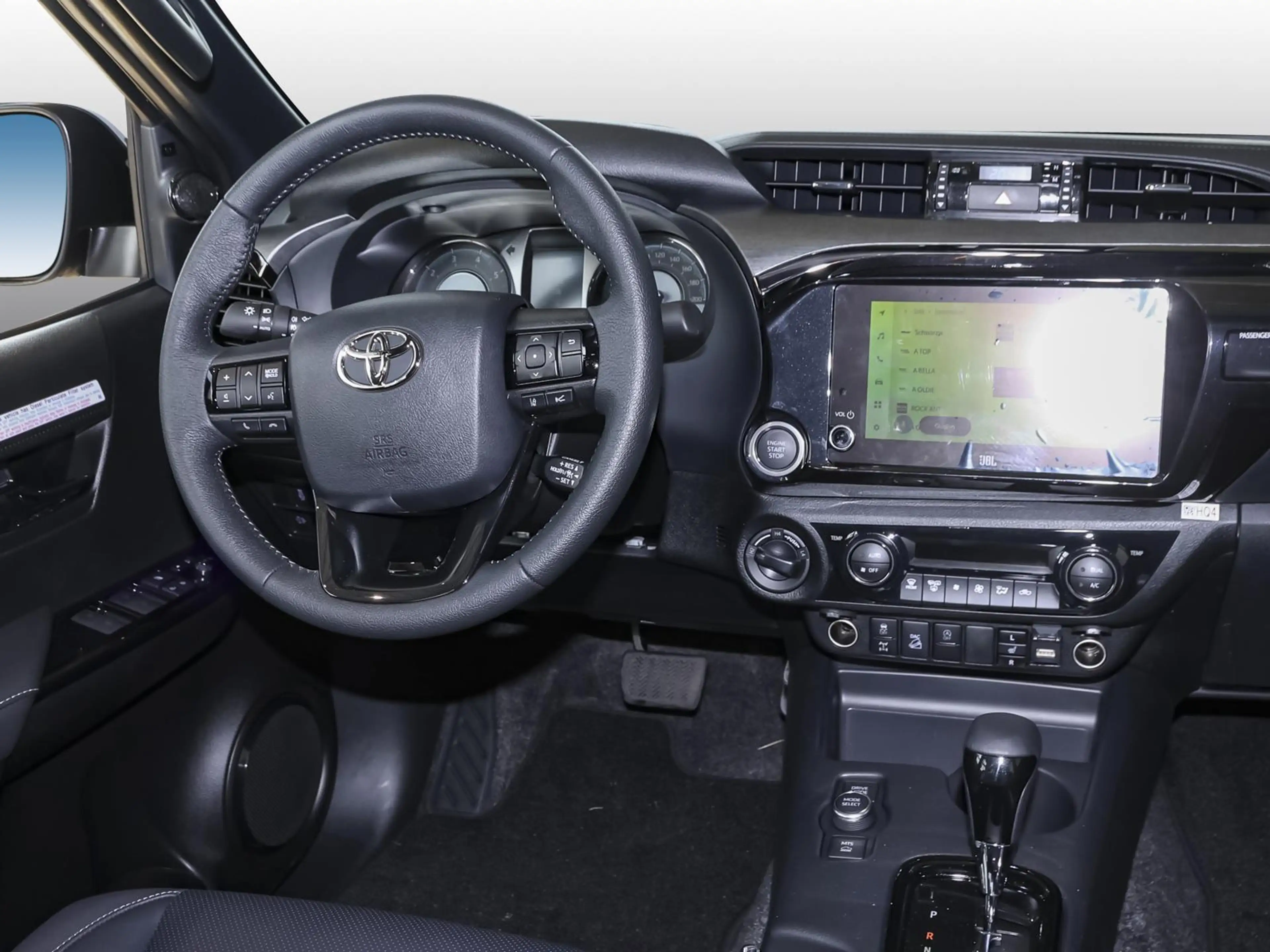Toyota Hilux 2.8 D-4D Double Cab Invincible 4x4 AHK WKR — photo 8