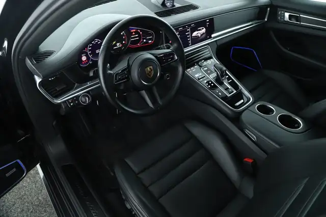Porsche Panamera 4 E-Hybrid Sport Turismo PLATINUM SPORTDESIGN Ansicht 8
