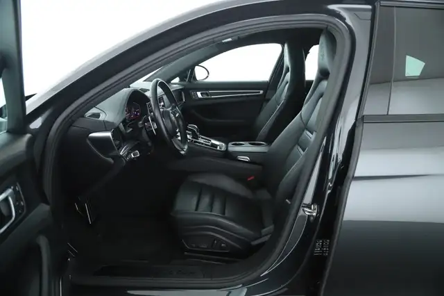 Porsche Panamera 4 E-Hybrid Sport Turismo PLATINUM SPORTDESIGN Ansicht 9