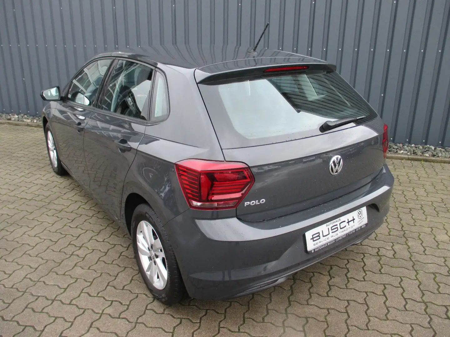 Volkswagen Polo Comfortline 1.0 59 KW Bluetooth Klima Grau - 2