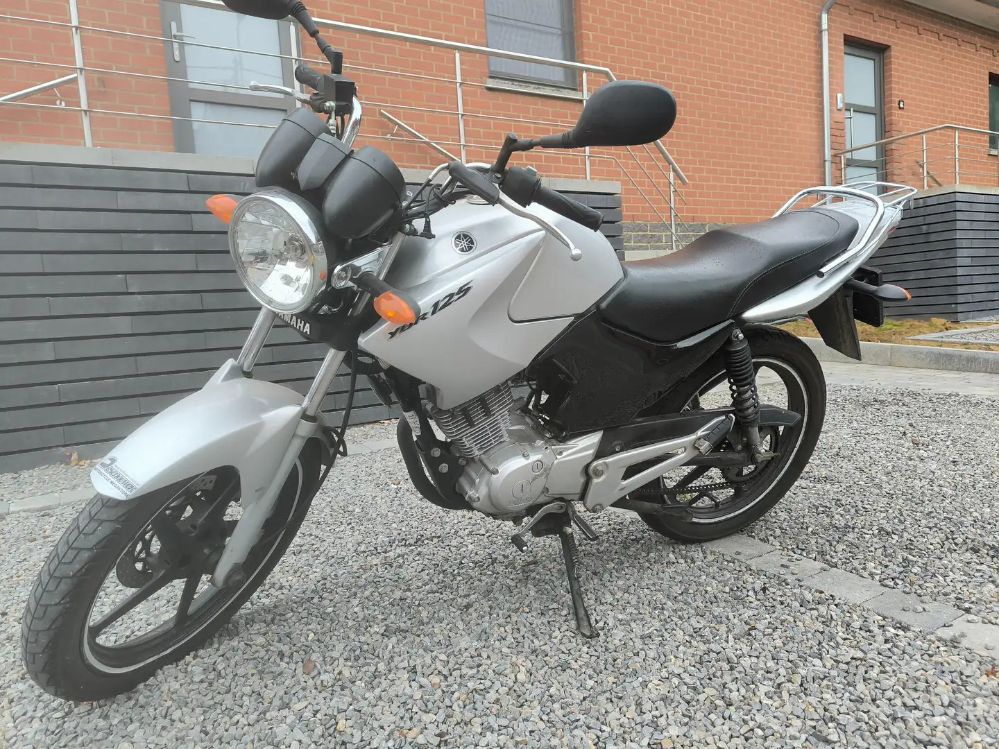 Yamaha YBR 125 Grey - 1