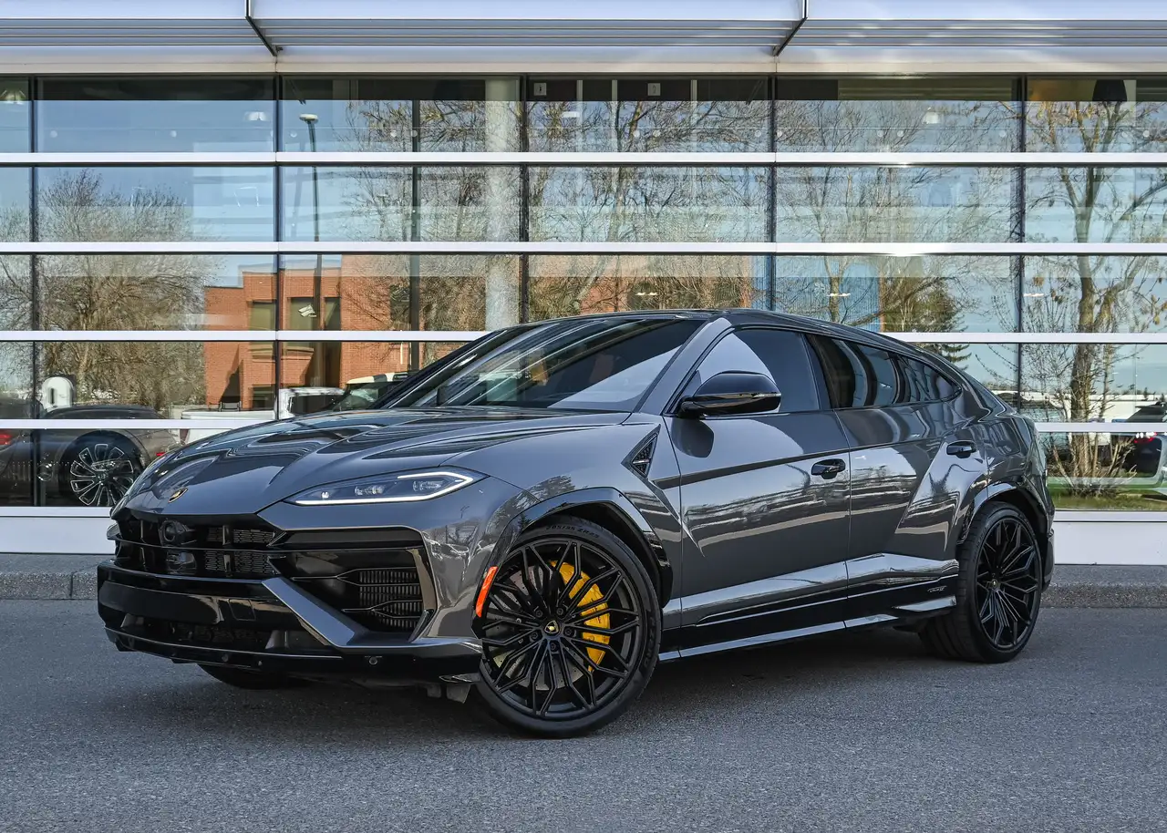 Lamborghini Urus снимка Lamborghini Urus