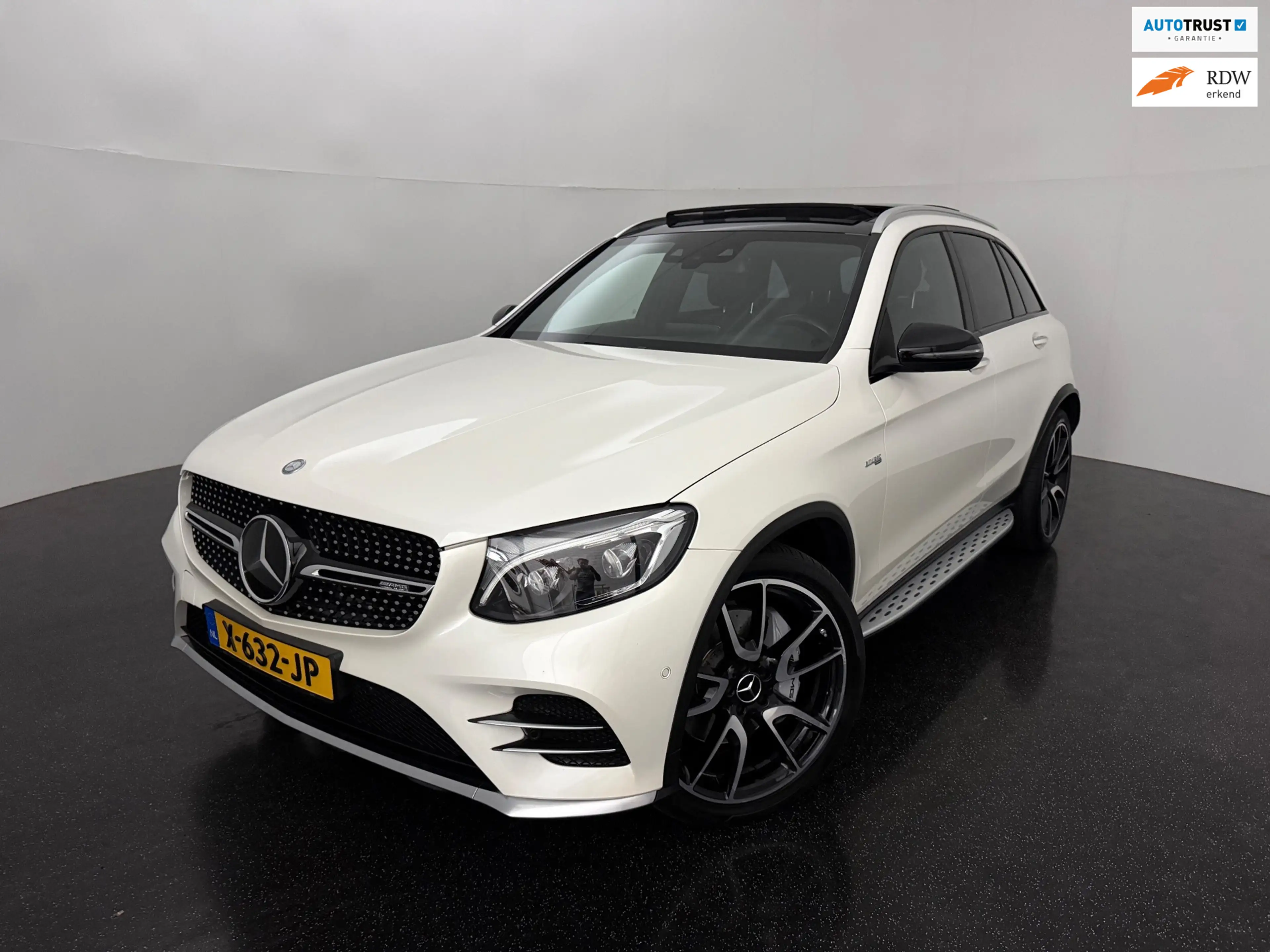 Mercedes-Benz GLC 43 AMG 4MATIC / Pano / Trekhaak / Burmester / HUD / Stoel