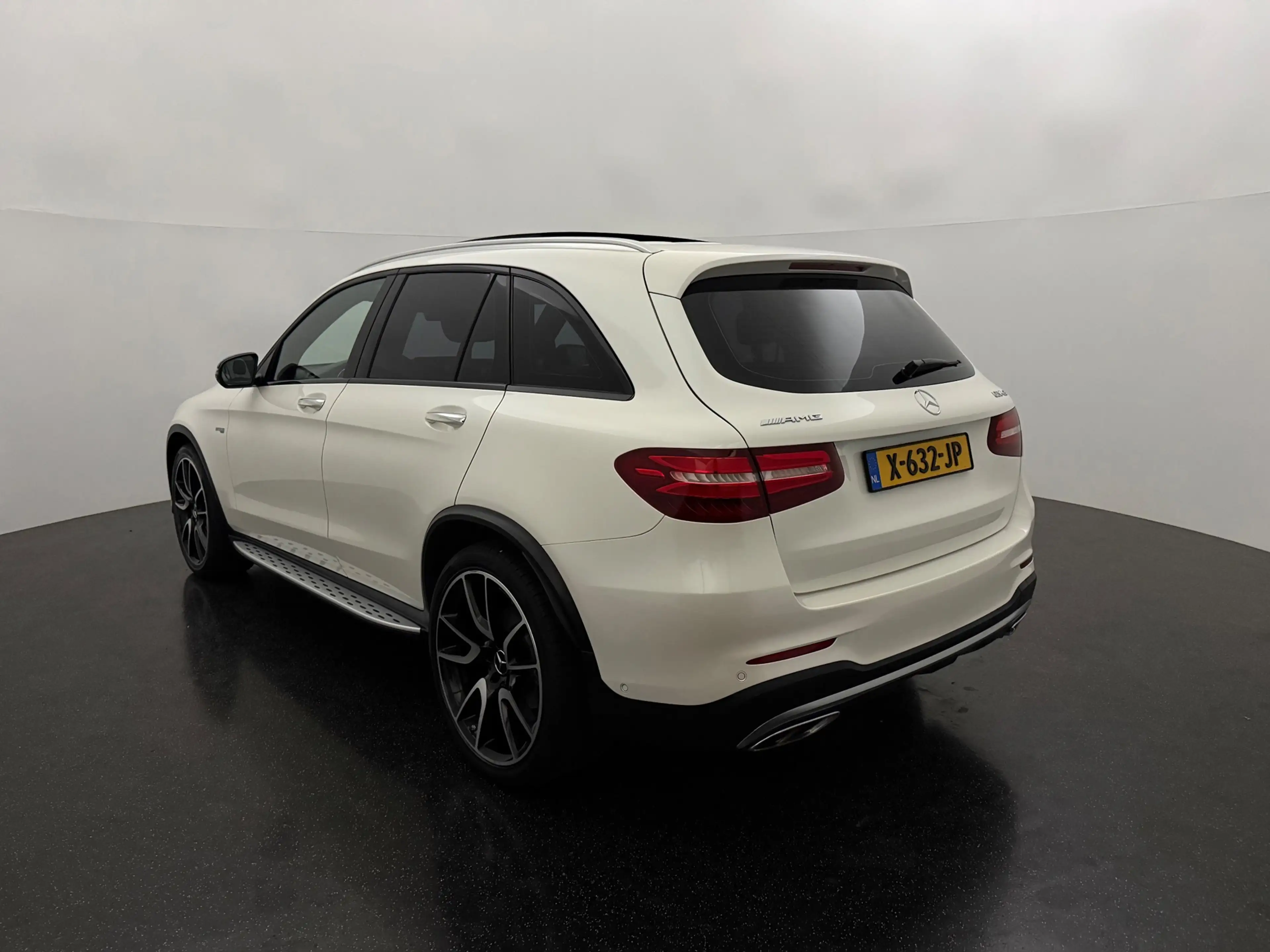 Mercedes-Benz GLC 43 AMG 4MATIC / Pano / Trekhaak / Burmester / HUD / Stoel — photo 4