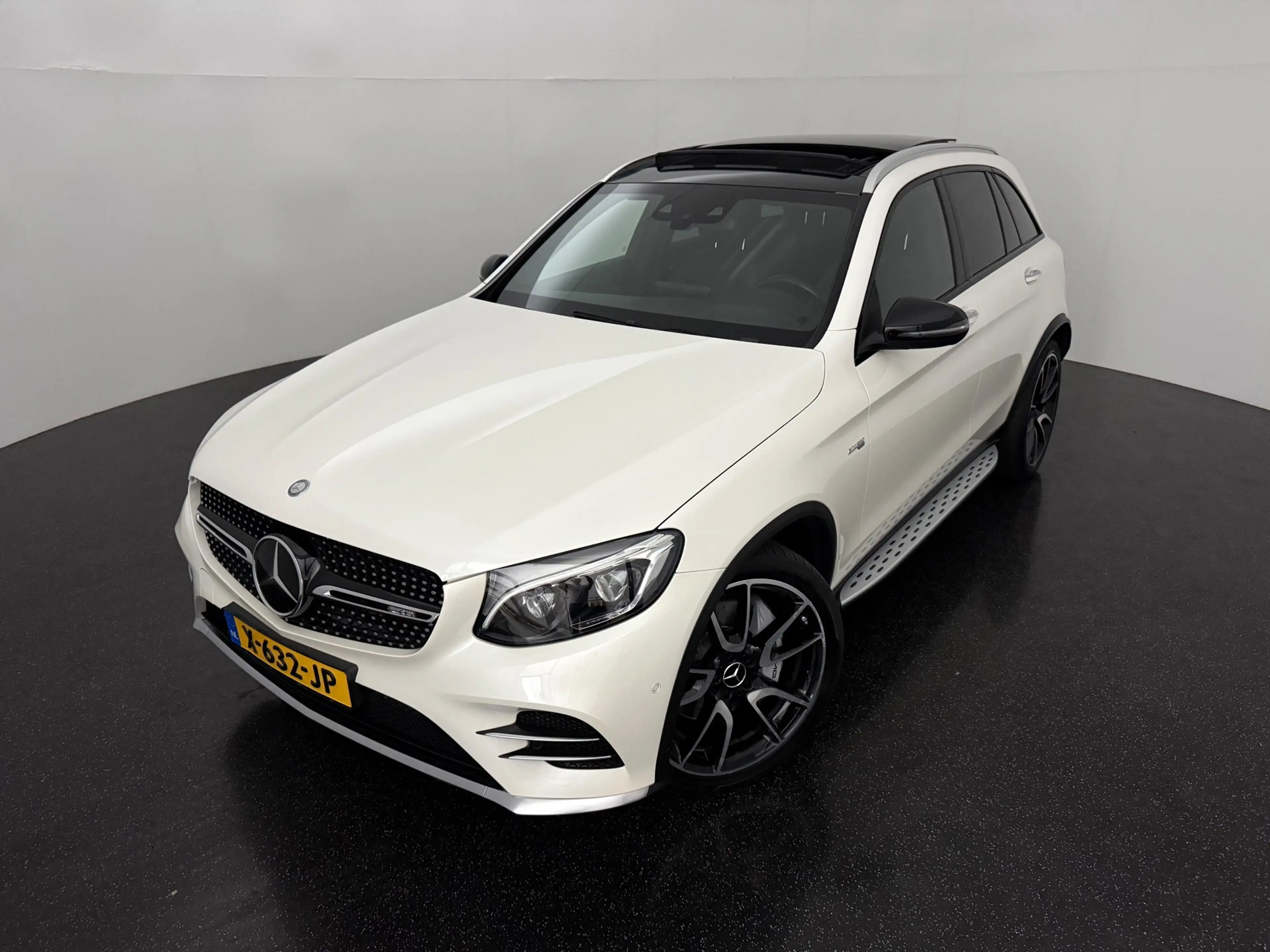 Mercedes-Benz GLC 43 AMG 4MATIC / Pano / Trekhaak / Burmester / HUD / Stoel — photo 2