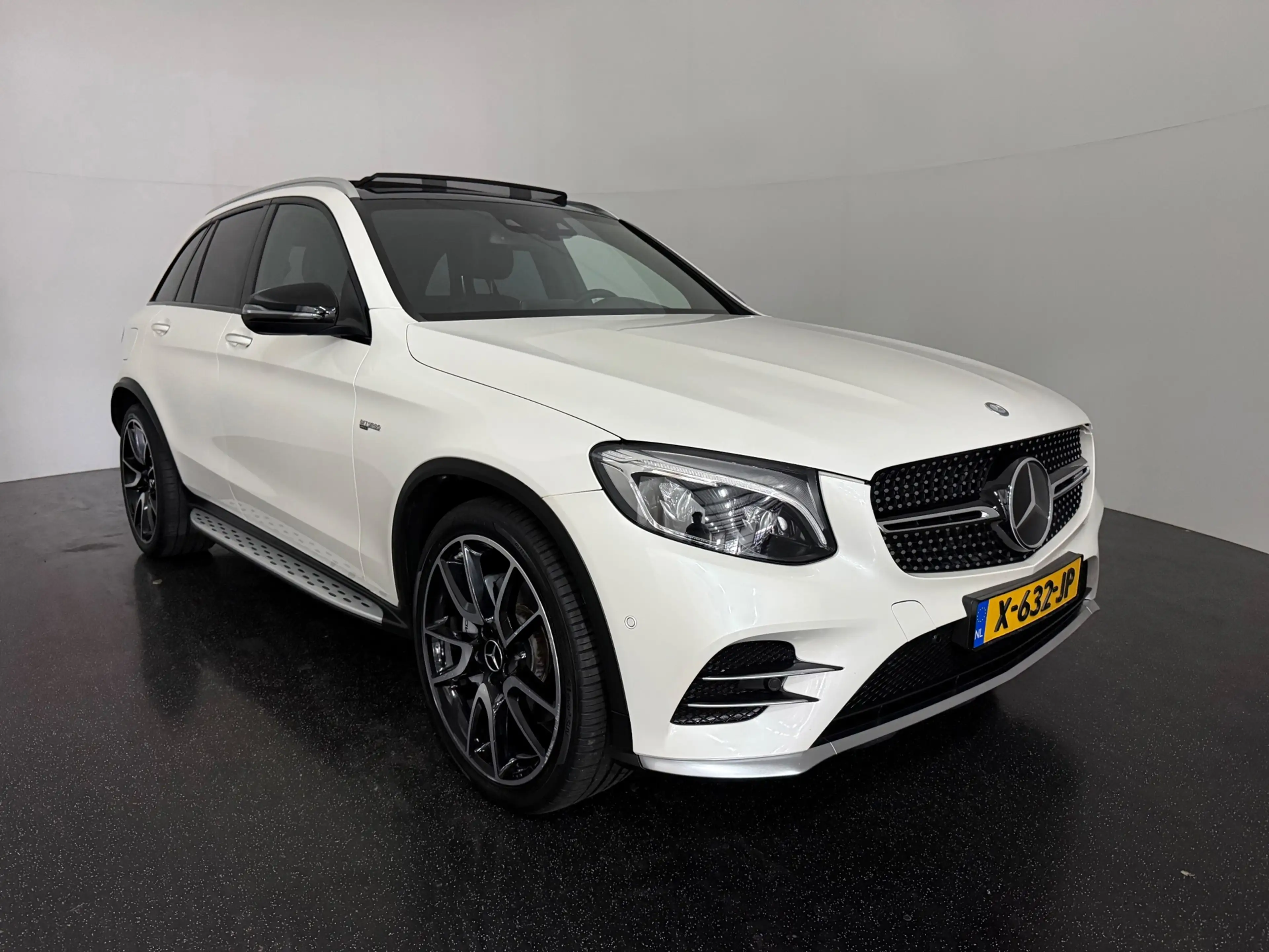 Mercedes-Benz GLC 43 AMG 4MATIC / Pano / Trekhaak / Burmester / HUD / Stoel — photo 9