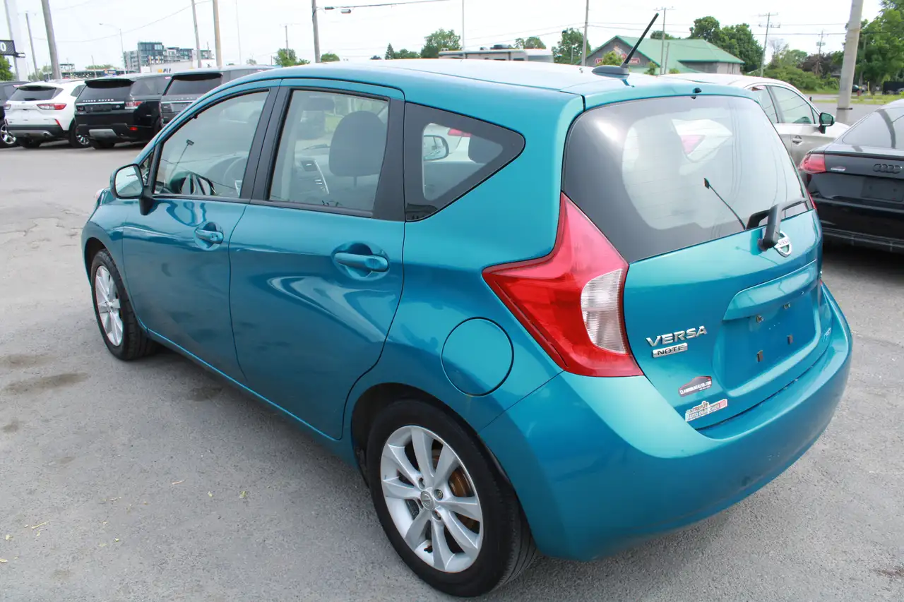 Nissan Note снимка Nissan Note