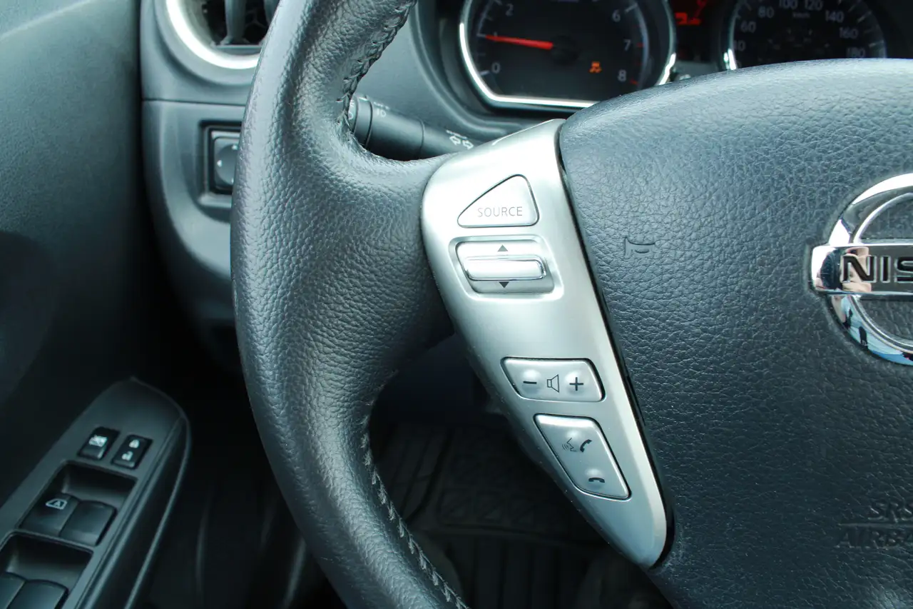 Nissan Note снимка Nissan Note