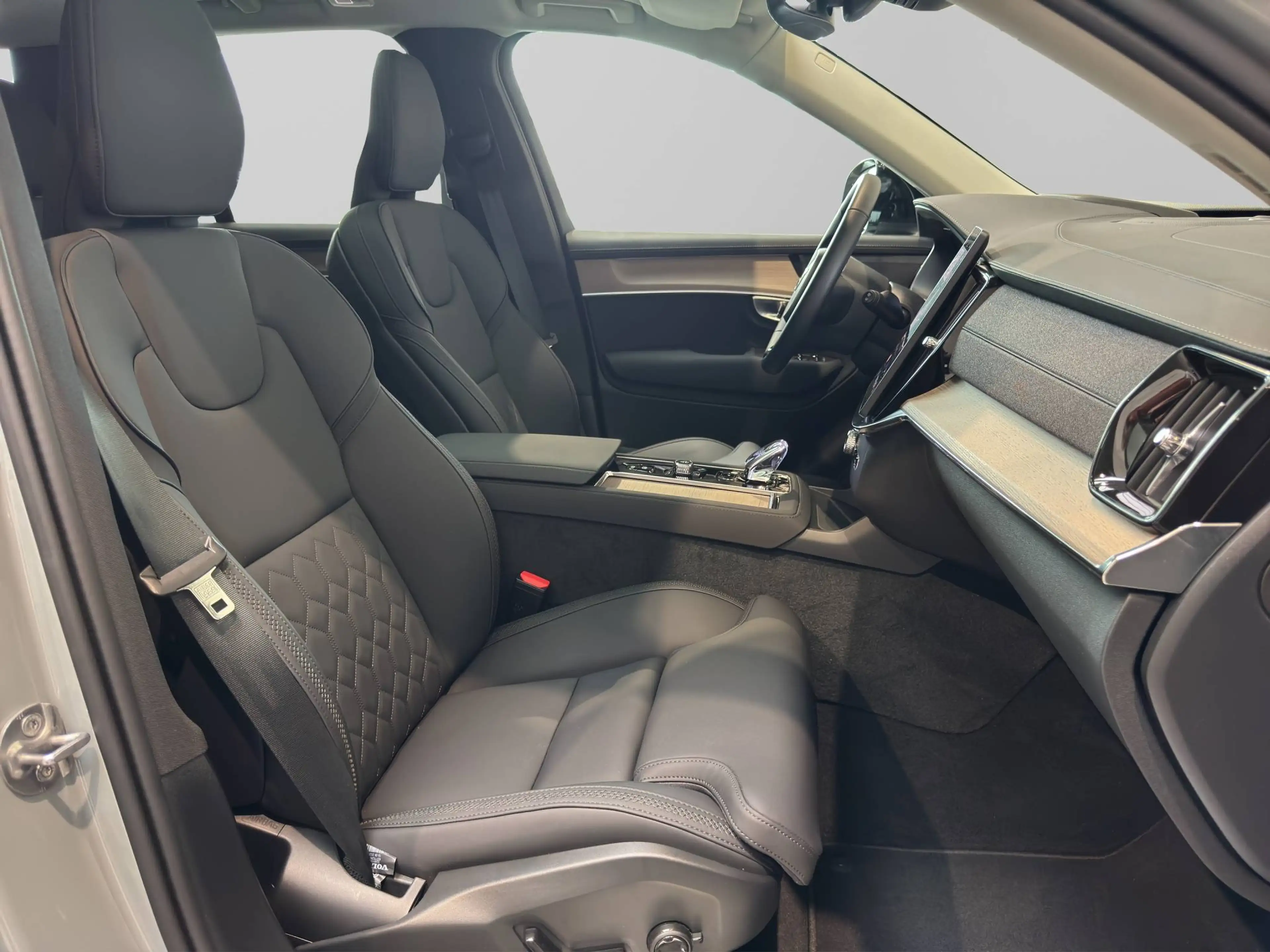 Volvo XC90 XC90 2.0 T8 PLUS DARK AWD **PANO*SPORTSEATS*HARMAN KARDON** — photo 11