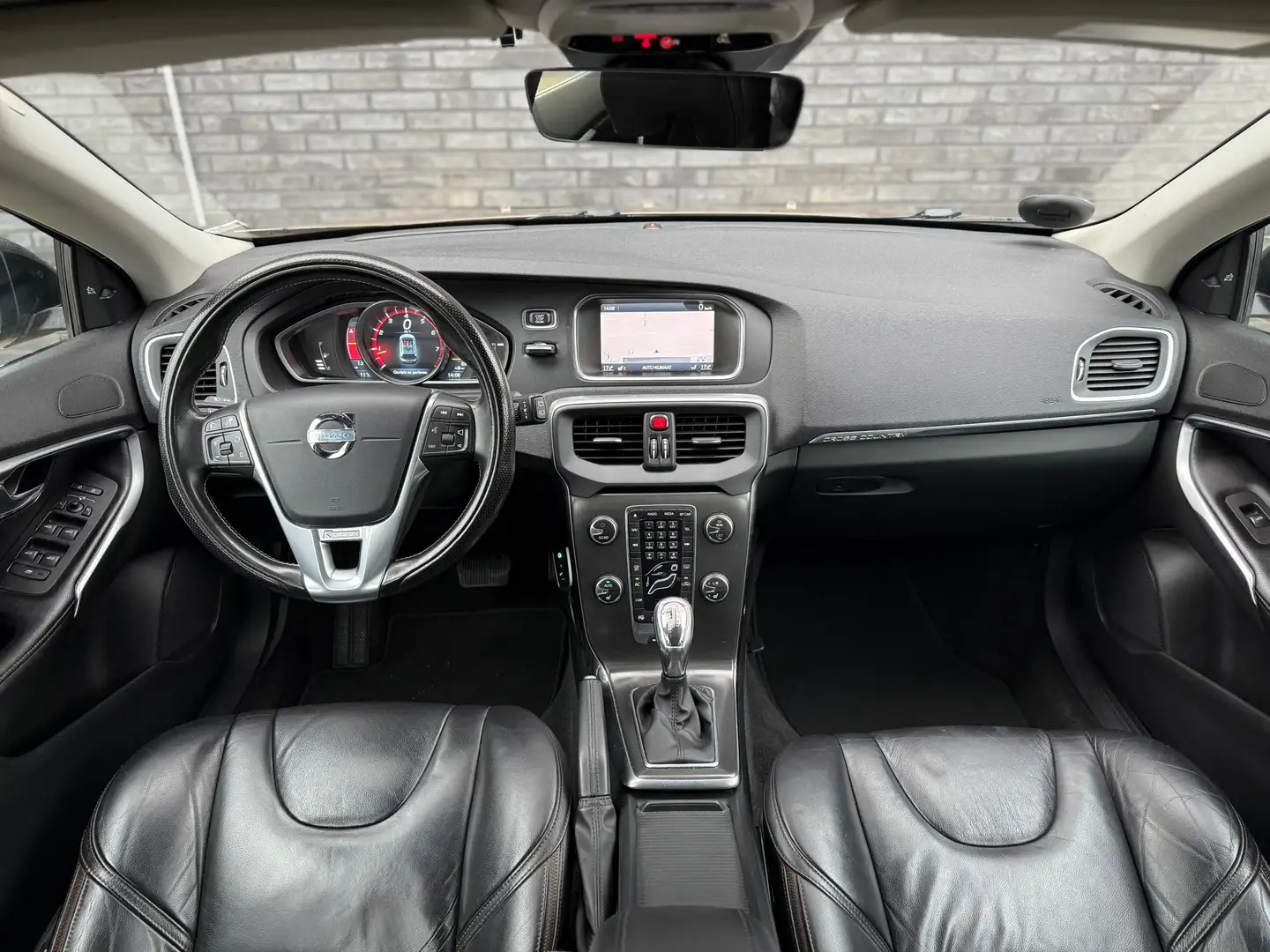 Volvo V40 Cross Country 2.5 T5 255pk+ AWD R-Design Automaat|Camera|Intelli Braun - 2