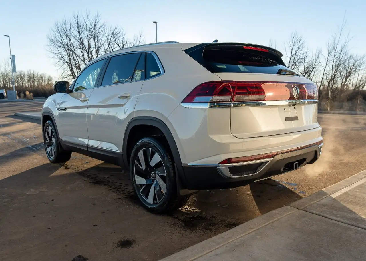 Volkswagen Atlas снимка Volkswagen Atlas