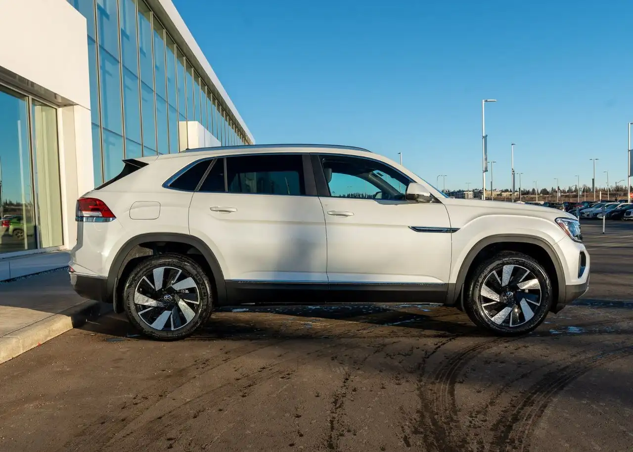 Volkswagen Atlas снимка Volkswagen Atlas