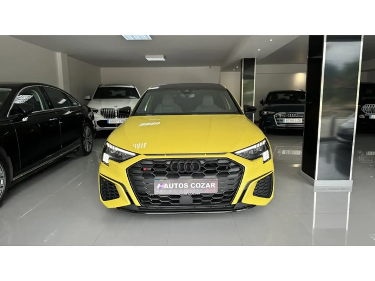 Audi S3 Sportback quattro S tronic Amarillo - 2