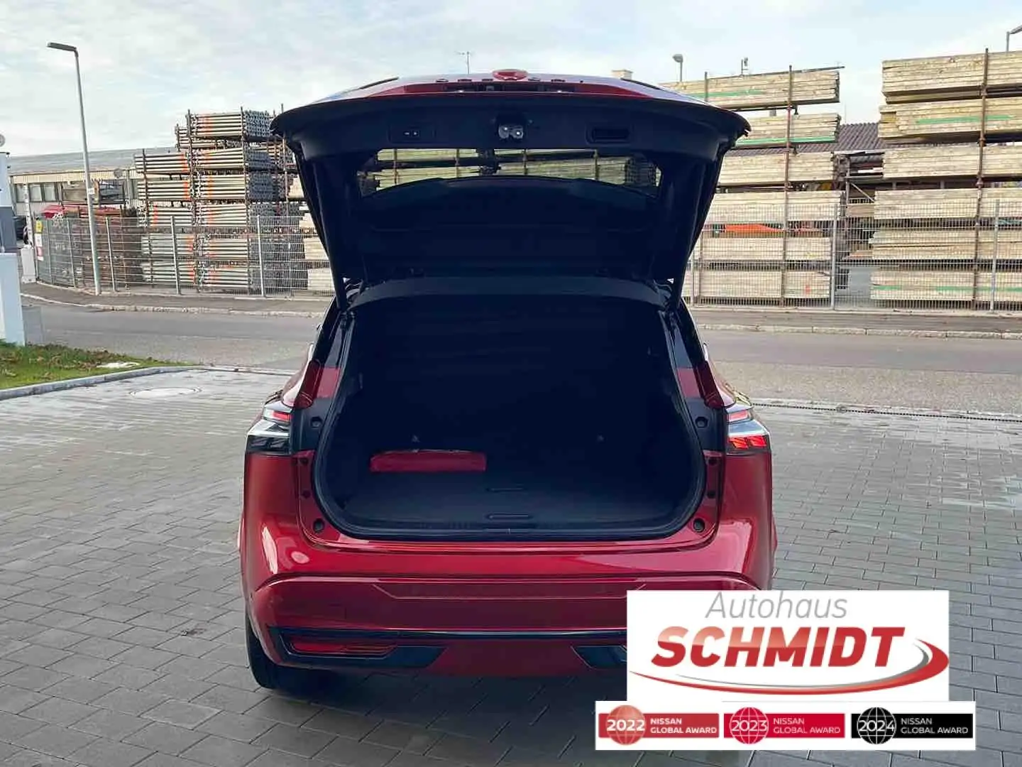 Nissan Qashqai 1.5 VC-T ePower N-Design Komfort+ Rouge - 1