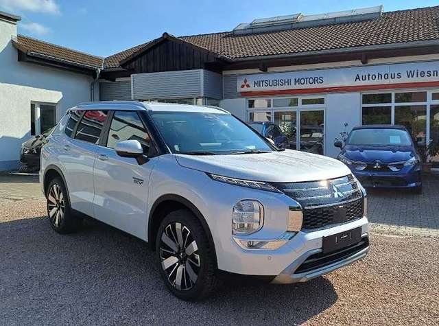 Mitsubishi Outlander 2.4L PHEV Intro Edition Automatik incl.Überf.