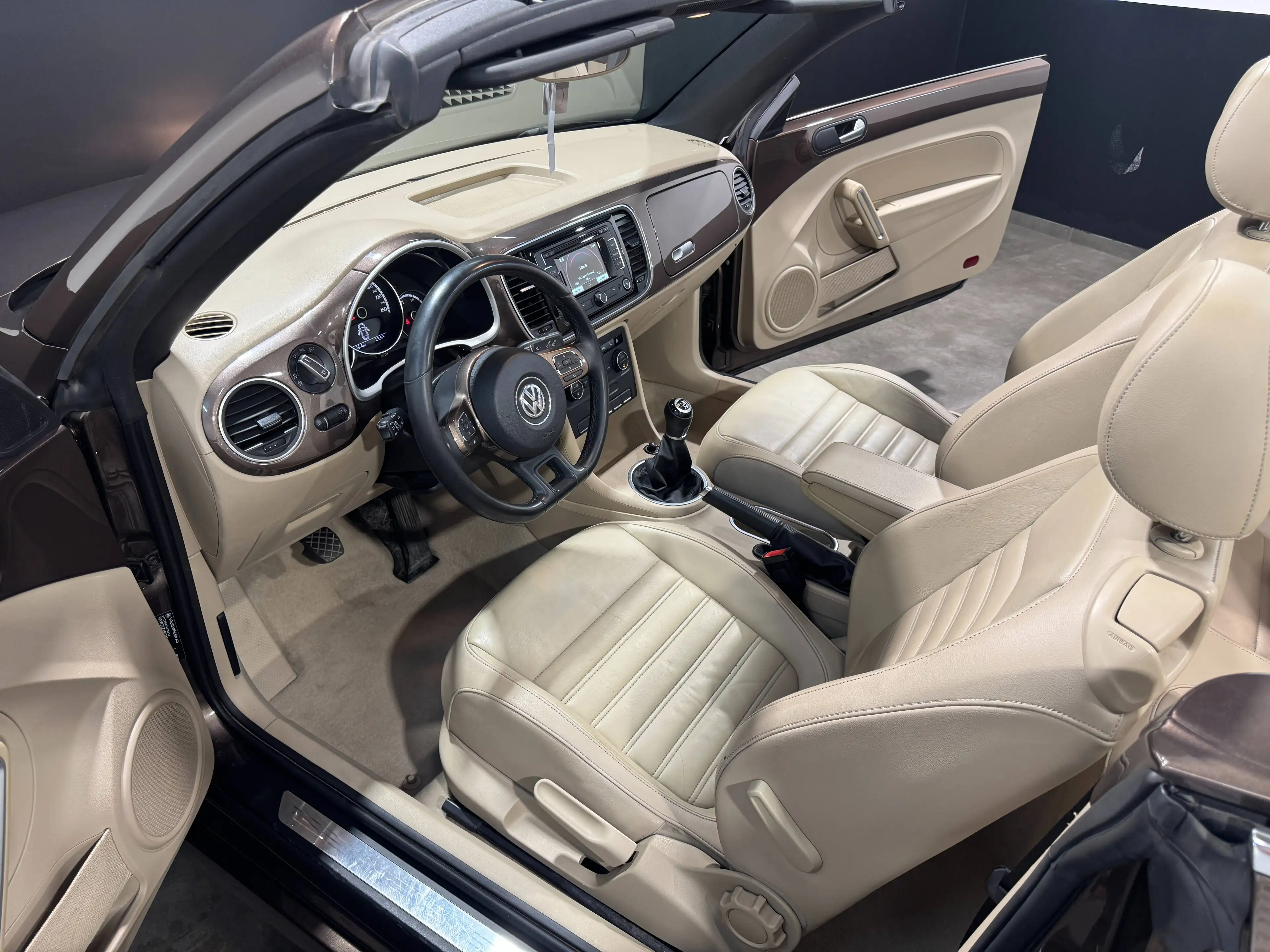 Volkswagen Beetle ** Cabriolet ** 1.2 TSI ** GPS ** Garantie 12 mois ** — photo 7