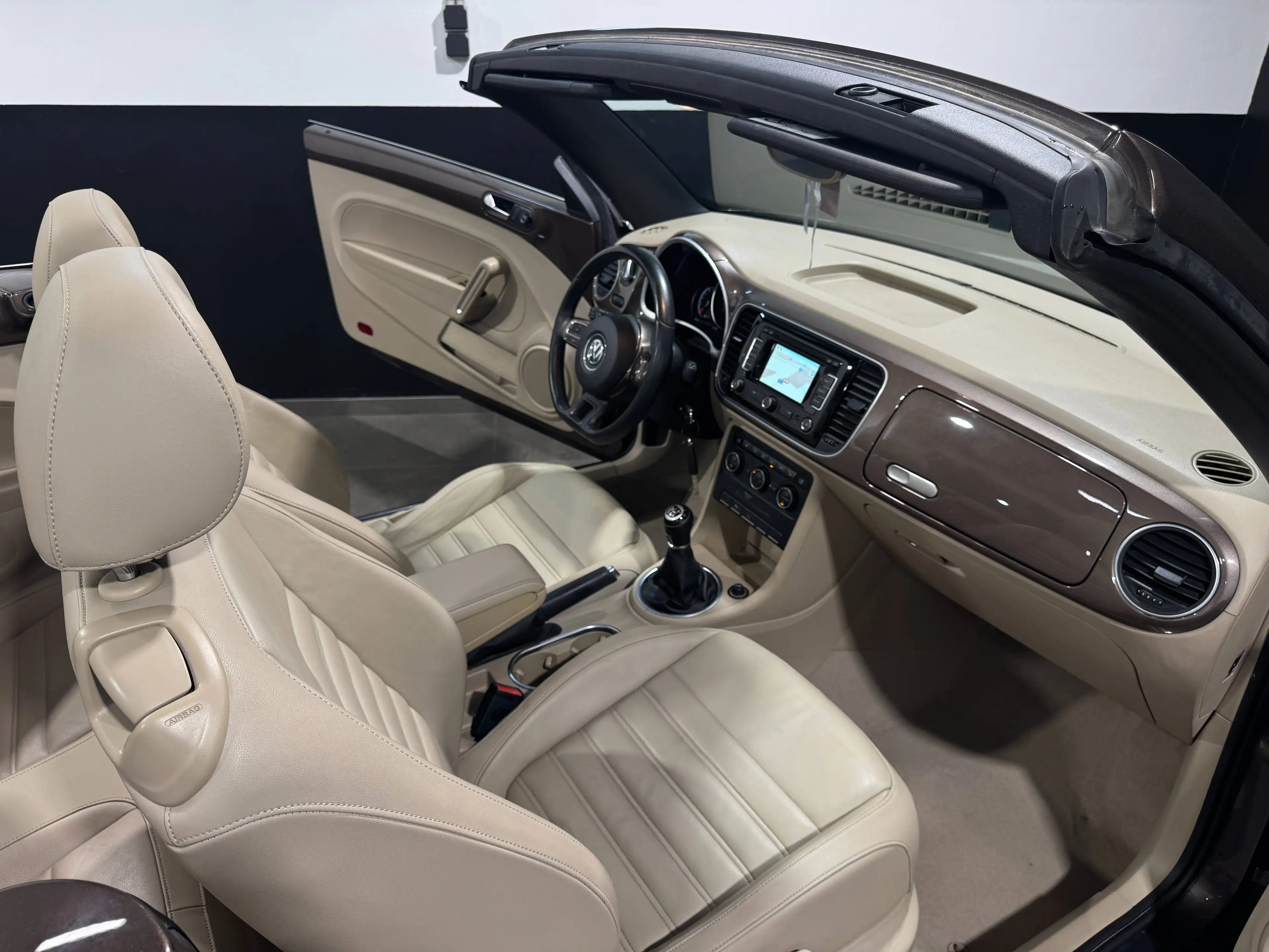 Volkswagen Beetle ** Cabriolet ** 1.2 TSI ** GPS ** Garantie 12 mois ** — photo 8