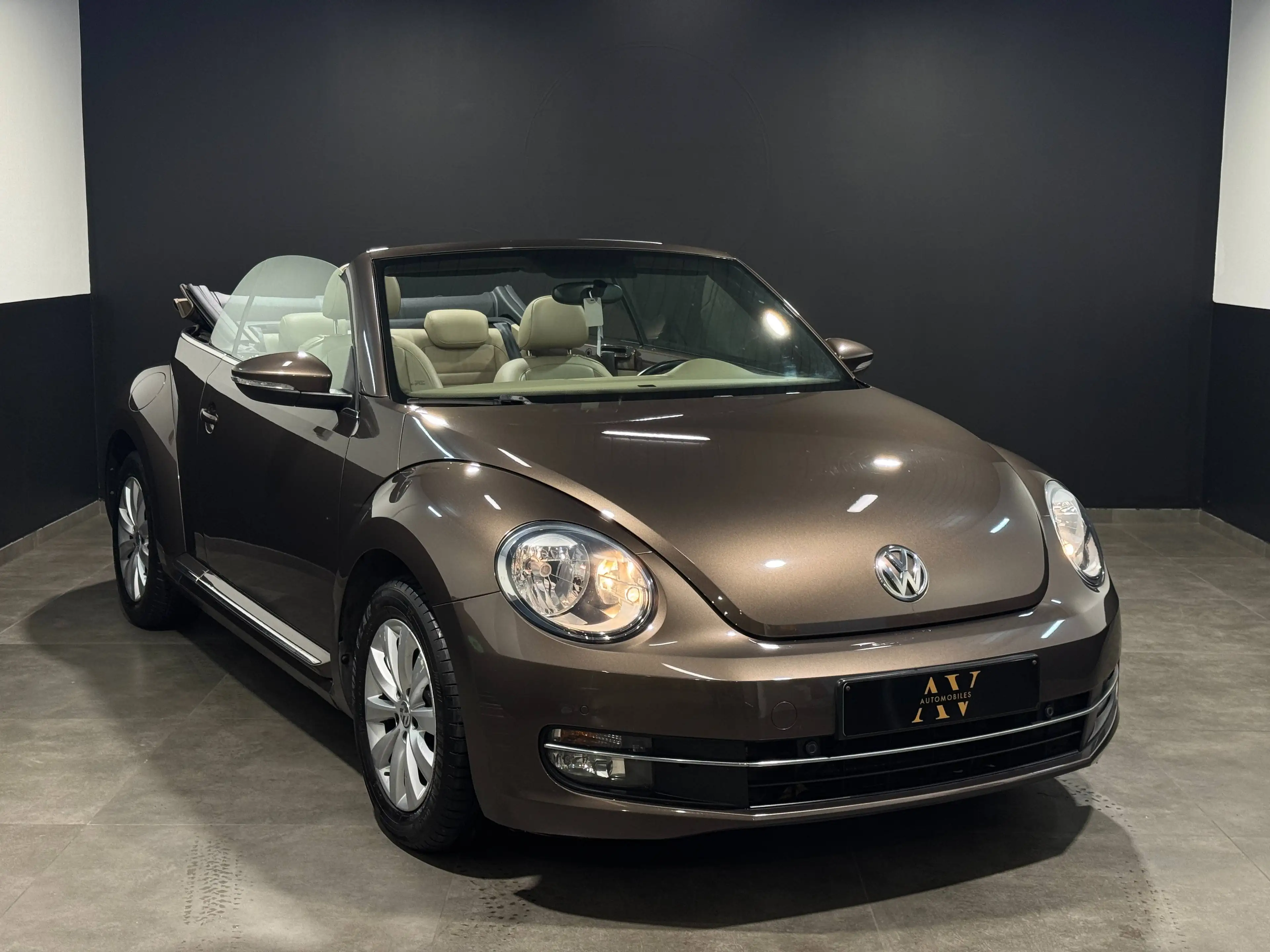Volkswagen Beetle ** Cabriolet ** 1.2 TSI ** GPS ** Garantie 12 mois **