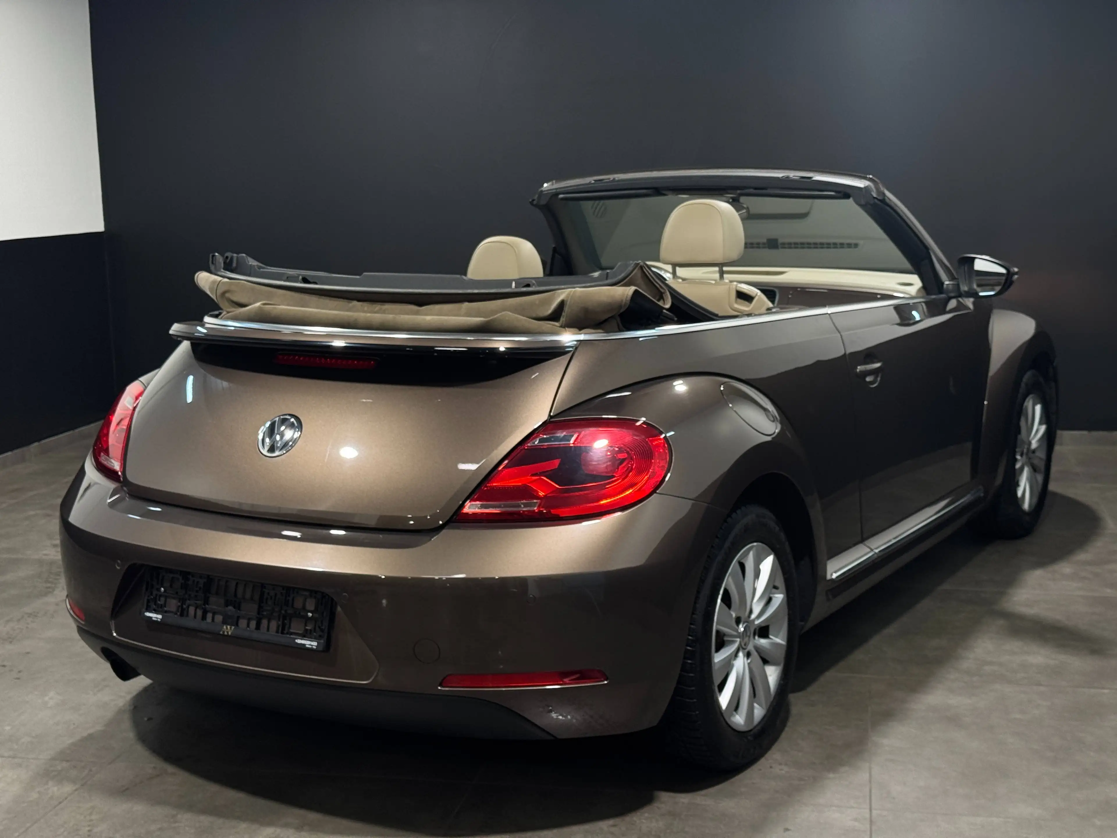 Volkswagen Beetle ** Cabriolet ** 1.2 TSI ** GPS ** Garantie 12 mois ** — photo 4