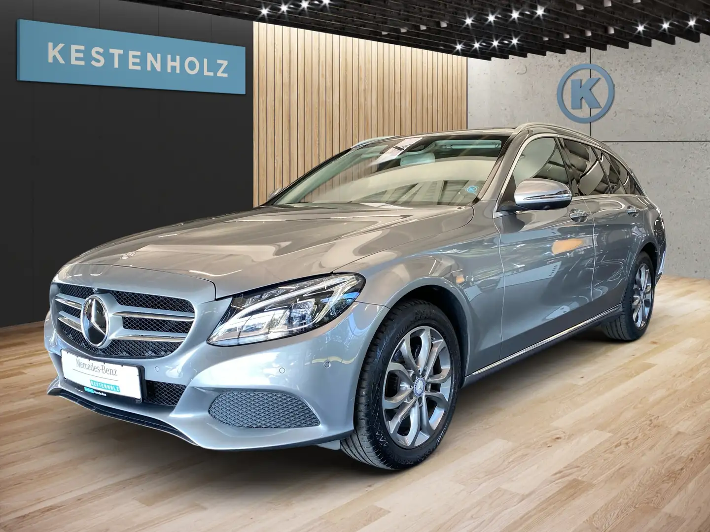Mercedes-Benz C 220 C 220 d T *STHZ*PANO*LED*360°KAMERA*NAVI*COMAND* Silber - 1
