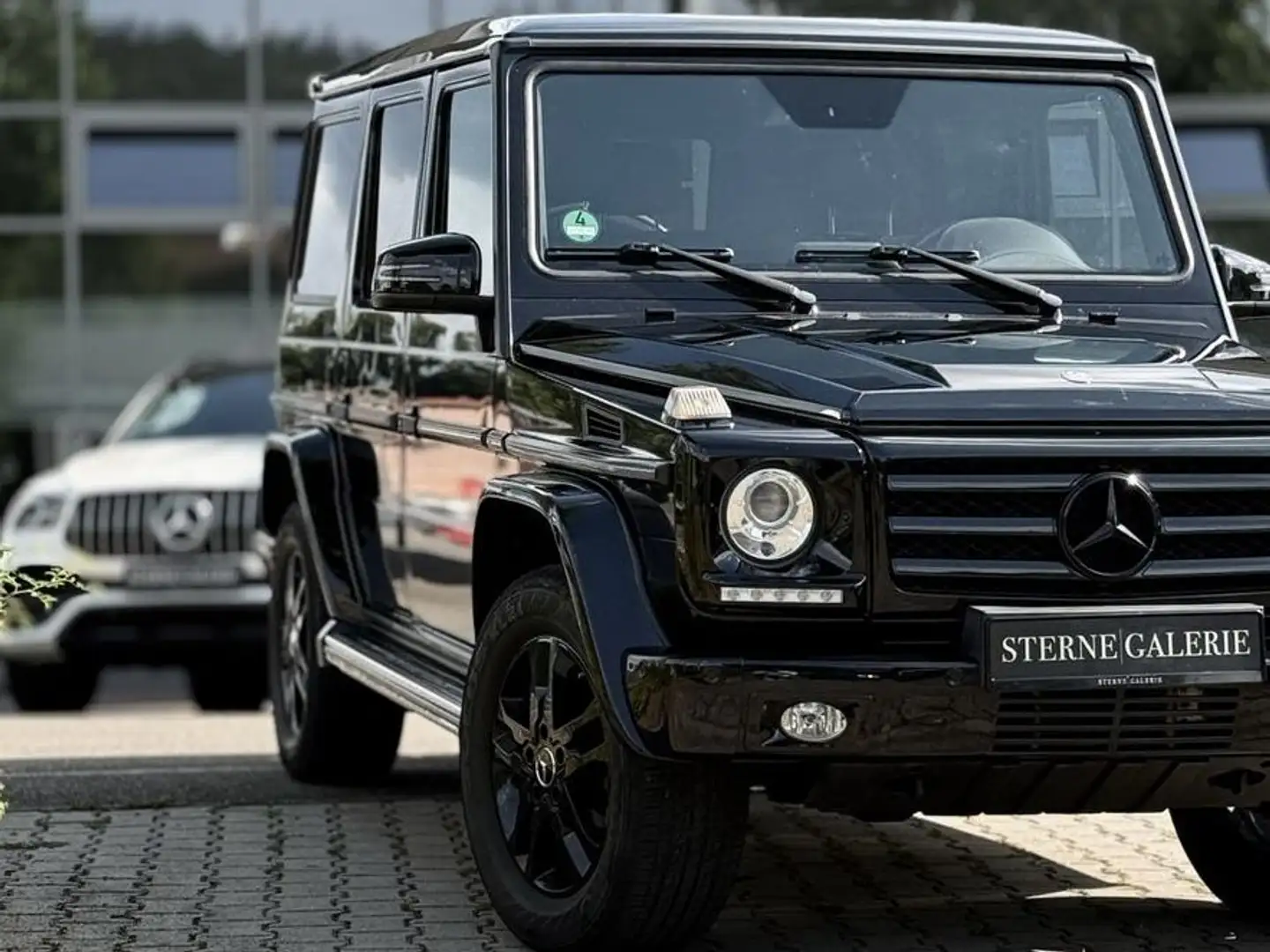 Mercedes-Benz G 500 DESIGNO/RÜCKF/SCHIEBED/AHK/SITZKL Bi V+H Zwart - 1