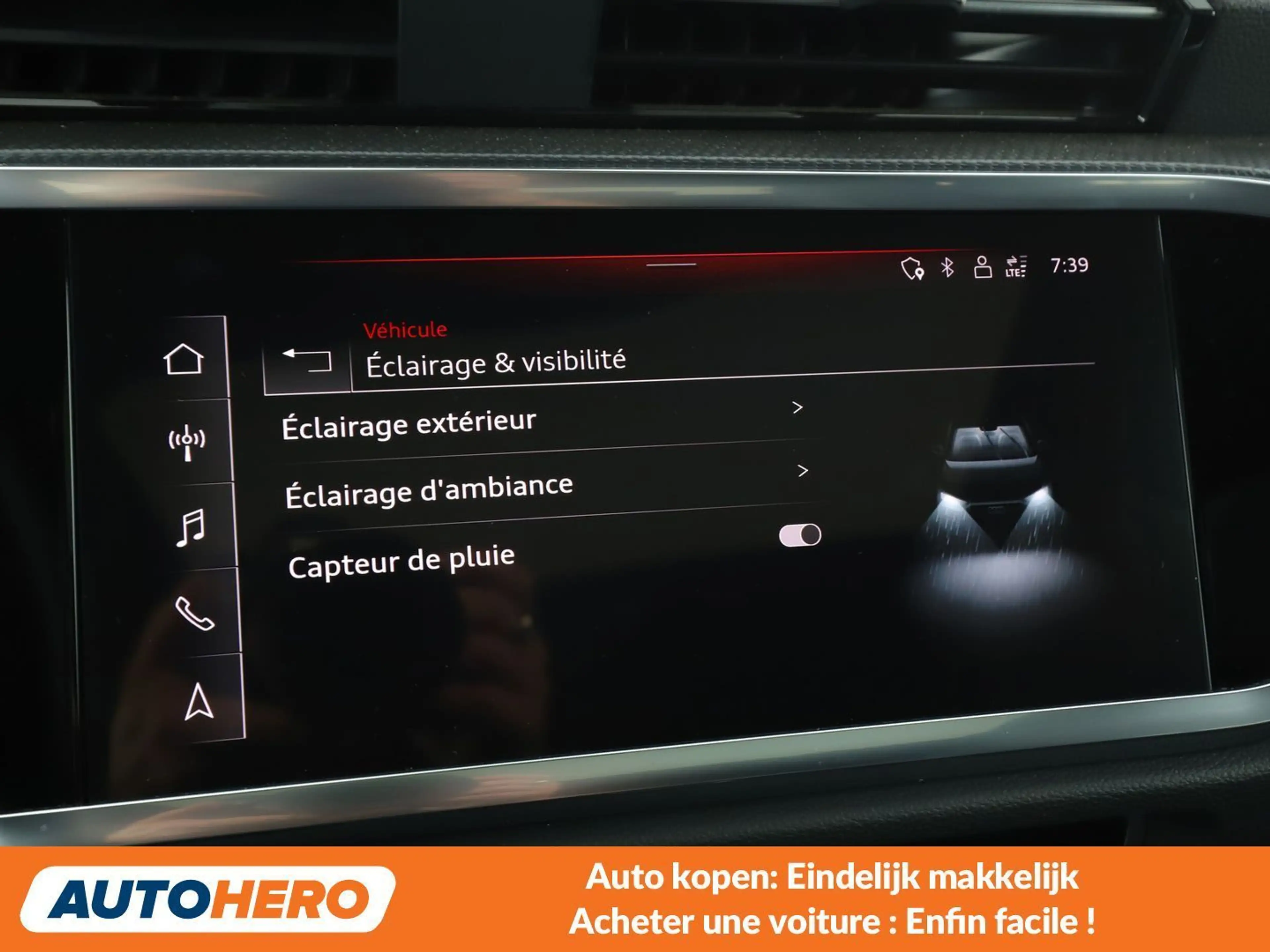 Audi Q3 35 TFSI S line — photo 12