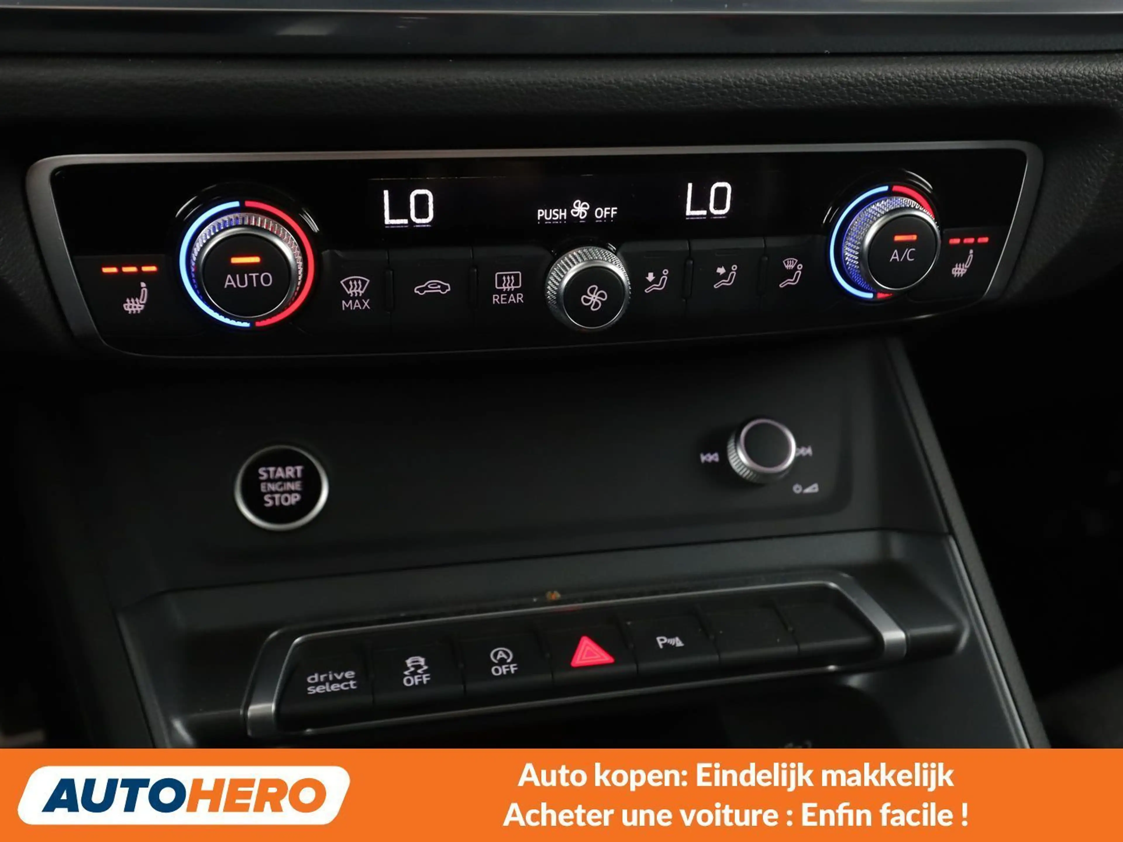 Audi Q3 35 TFSI S line — photo 15