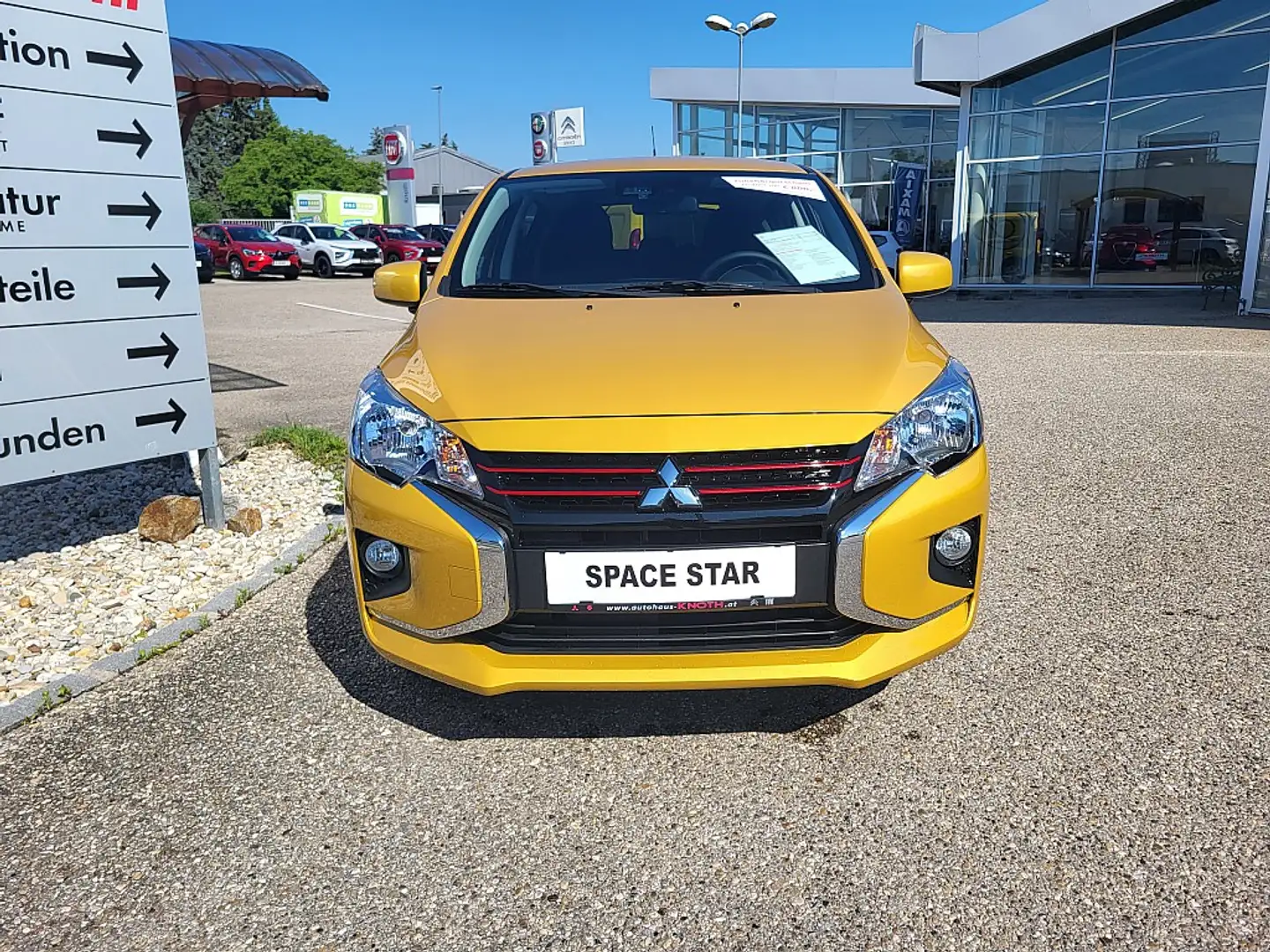 Mitsubishi Space Star 1,2 MIVEC Invite AS&G Gelb - 2