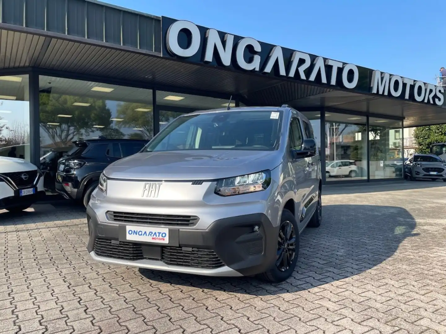 Fiat Doblo Doblò 1.5 BlueHdi 130CV Combi N1 Grigio - 1