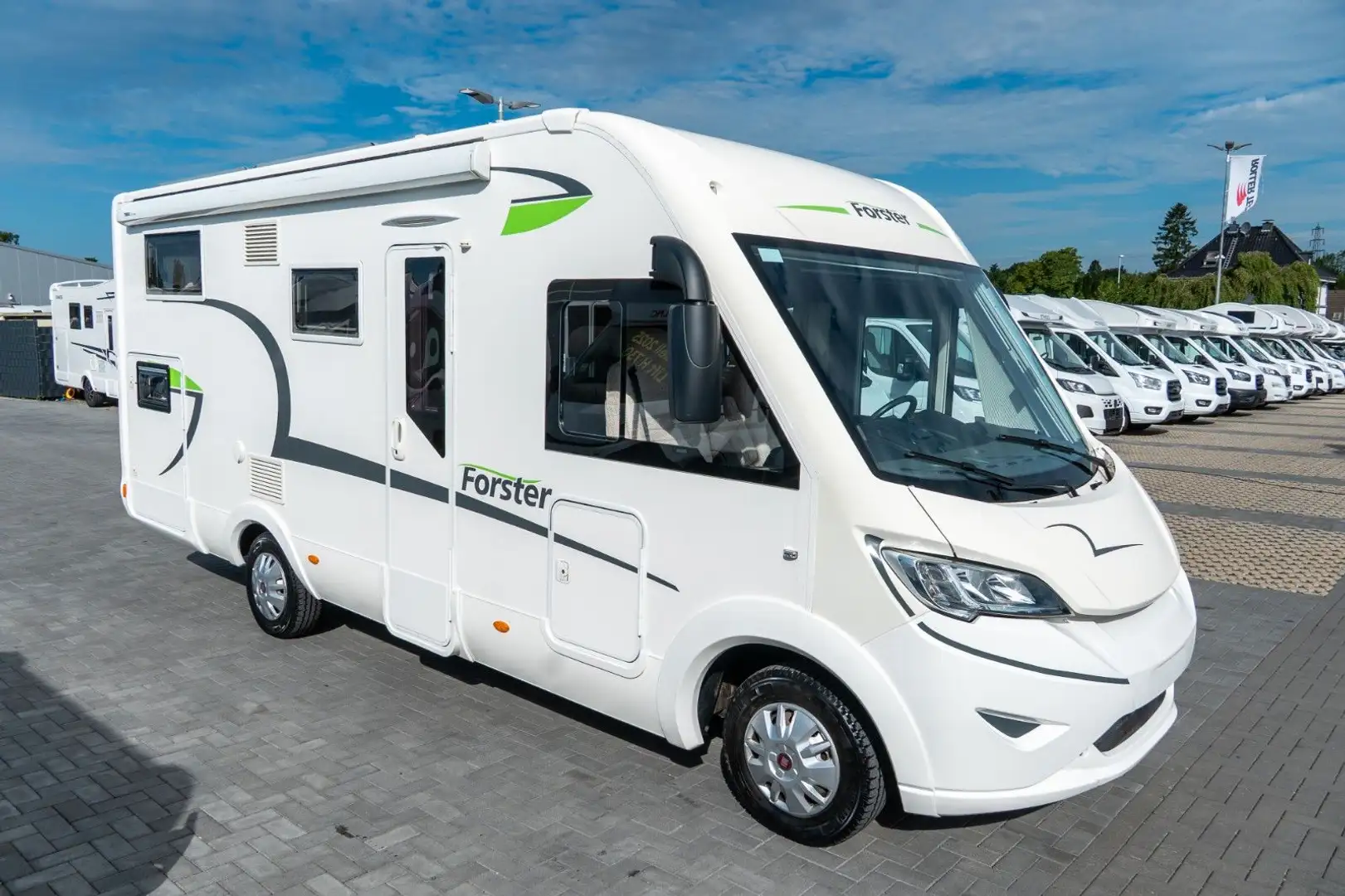 Forster i 699 EB *Navi*RFK*Luftfederung* Wit - 1