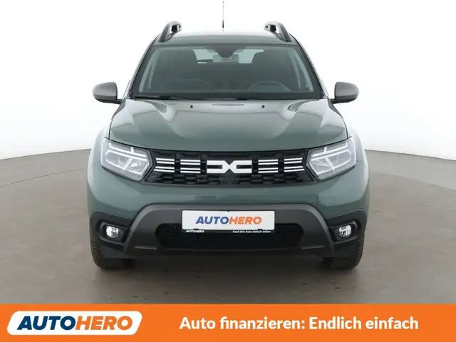 Dacia Duster view 9
