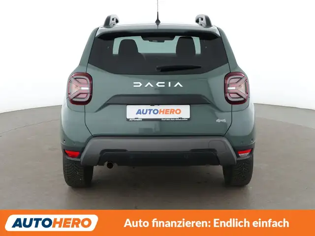 Dacia Duster view 5