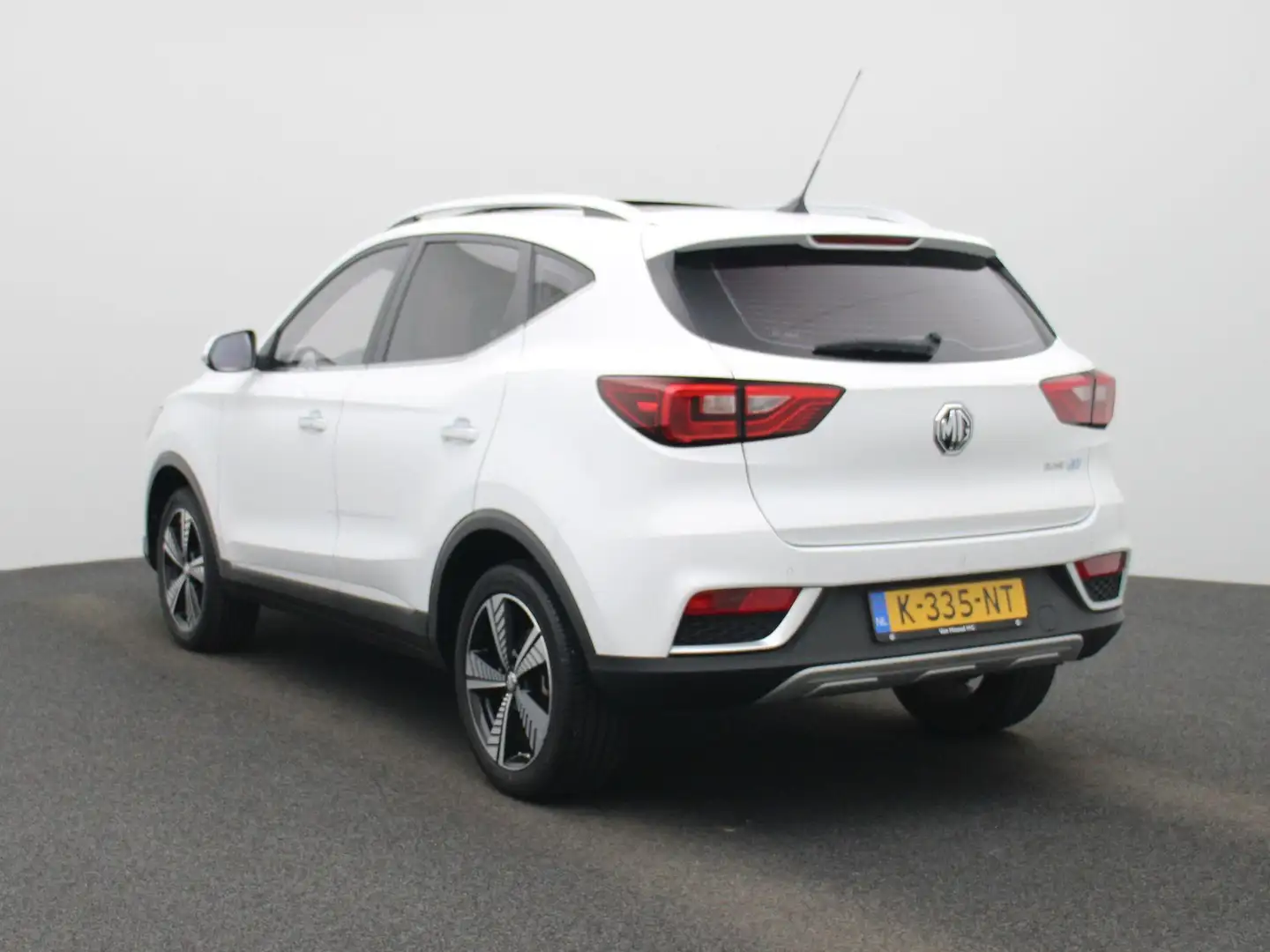 MG ZS MG EV Luxury 45 kWh | Panoramadak |  Lederen Bekle Wit - 2