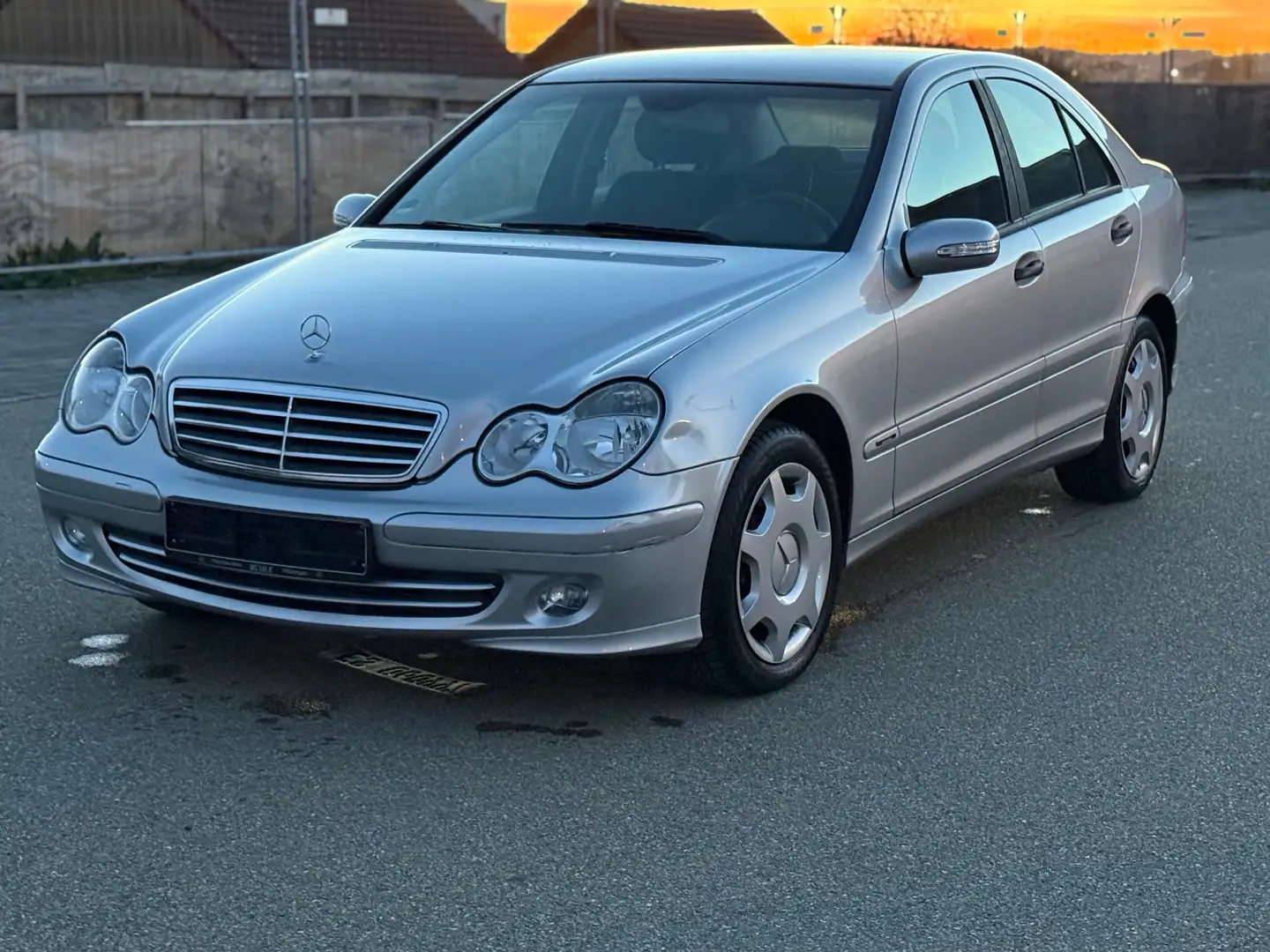 Mercedes-Benz C 180 C 180 Kompressor (203.046) Silber - 1