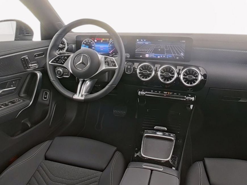 Mercedes-Benz CLA 180 CLA — photo 6