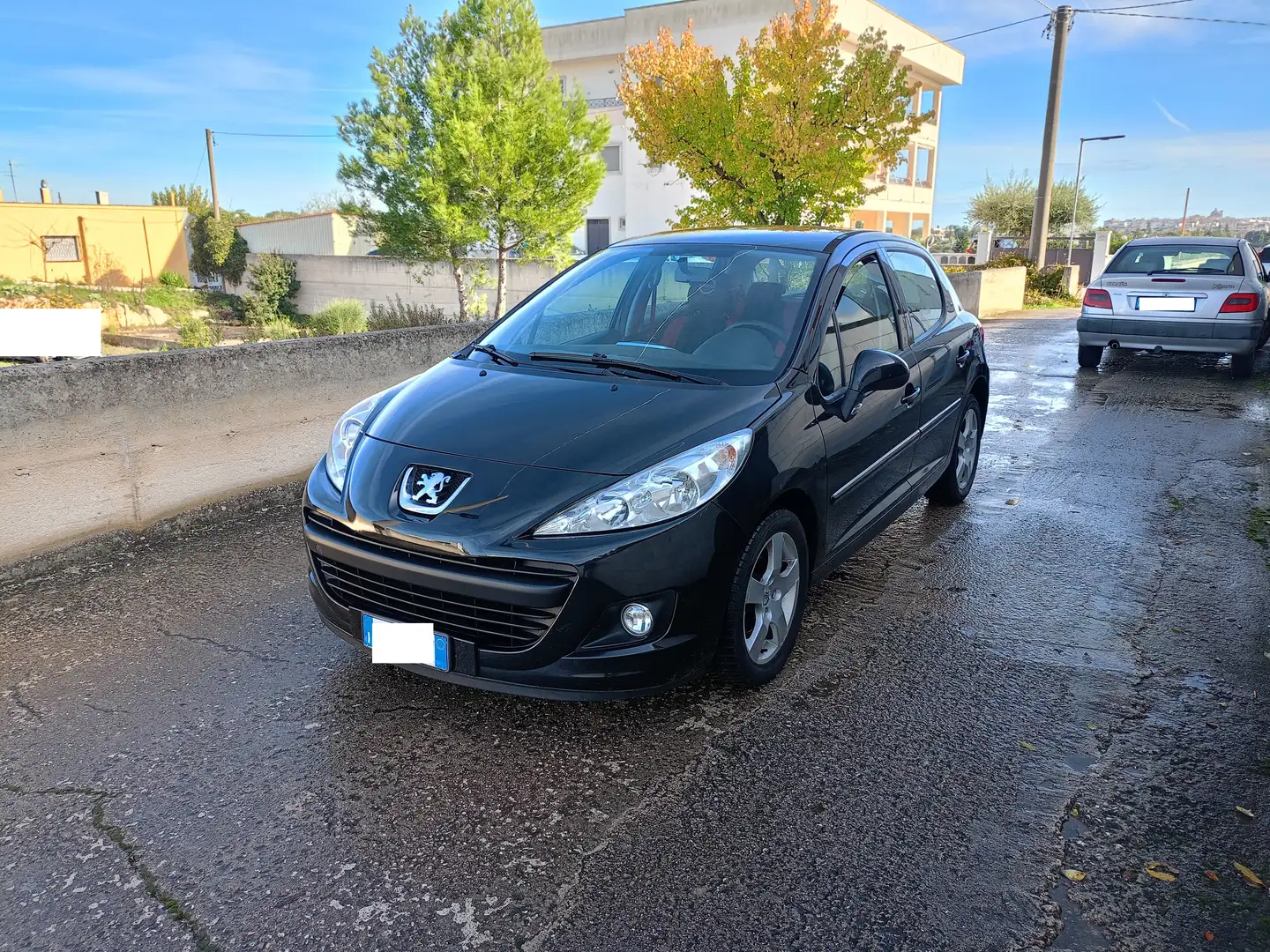 Peugeot 207 207 5p 1.6 hdi 8v Sweet Years 93cv Noir - 1