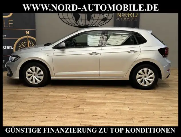 Volkswagen Polo view 8