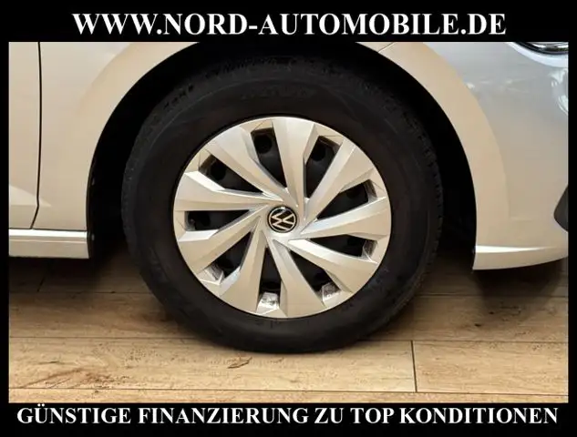 Volkswagen Polo view 14