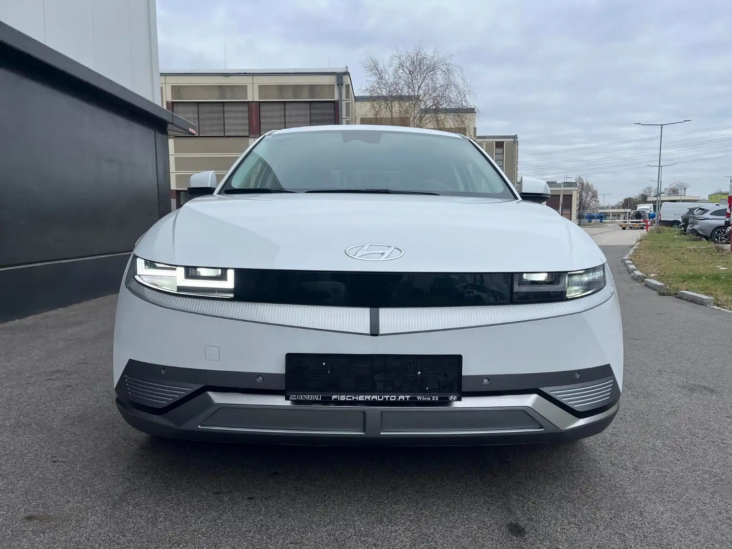 Hyundai IONIQ 5 Elektro 73kWh Plus Line Long Range Aut. Weiß - 2