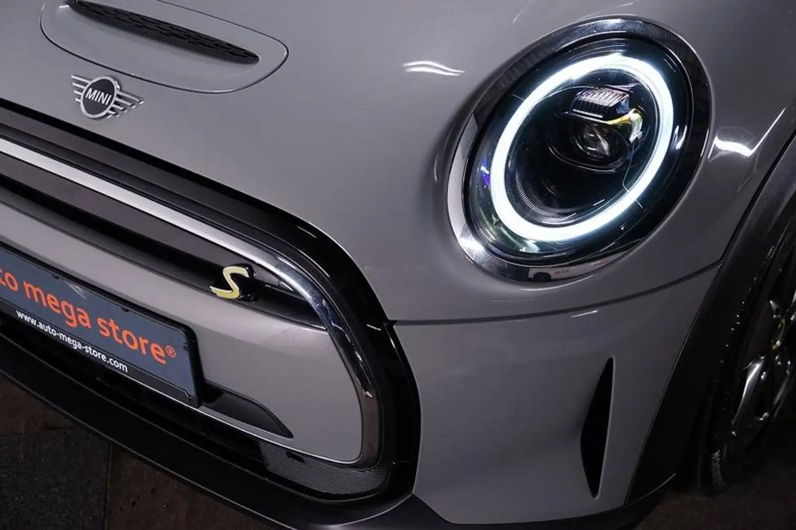 MINI Cooper SE Electric Collection LED/Navi/WPU/PDC Grau - 2